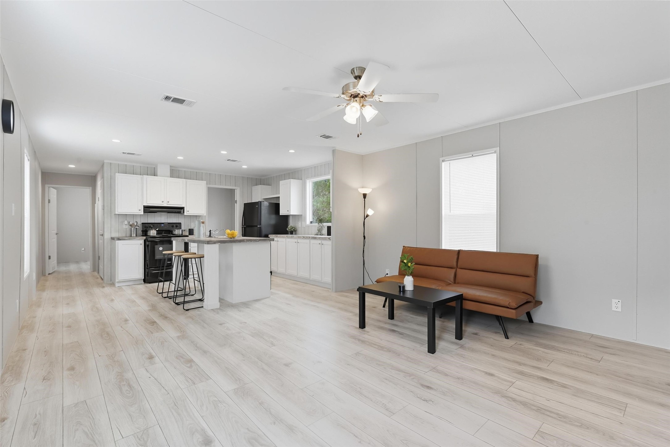 6303 N Oklahoma Trail, Granbury, TX, 76048 | 21072634 | Realty Texas LLC