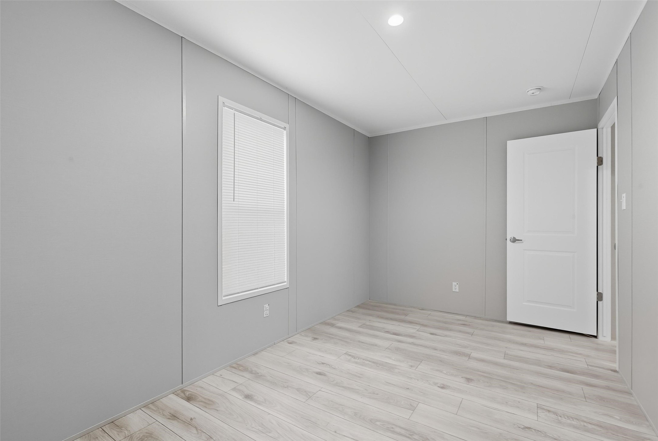 6303 N Oklahoma Trail, Granbury, TX, 76048 | 21072634 | Realty Texas LLC