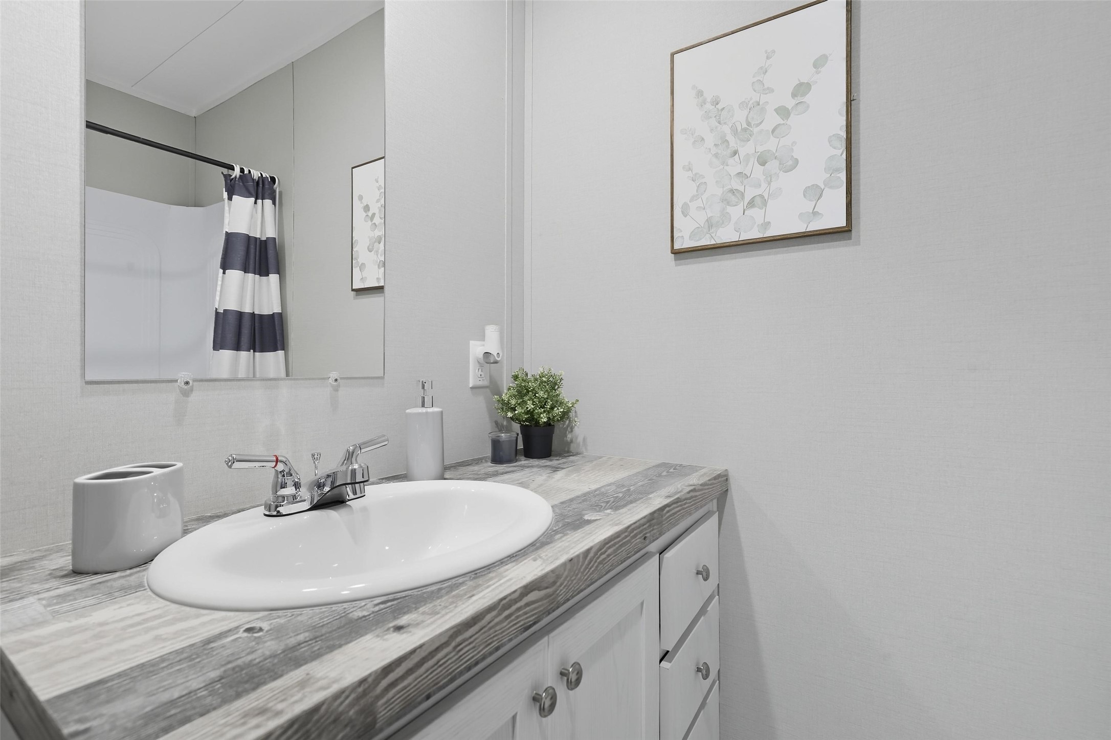 6303 N Oklahoma Trail, Granbury, TX, 76048 | 21072634 | Realty Texas LLC