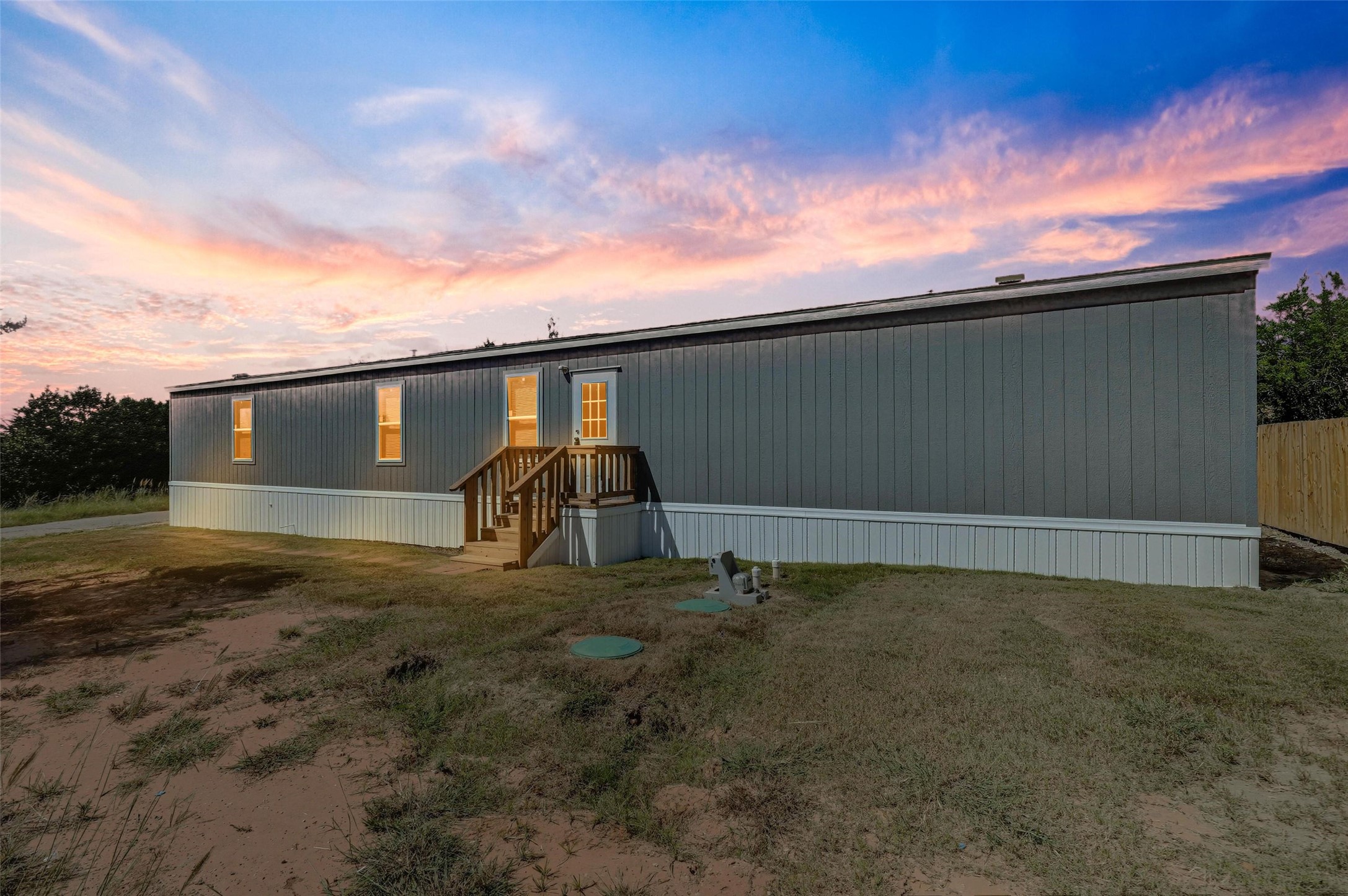 6303 N Oklahoma Trail, Granbury, TX, 76048 | 21072634 | Realty Texas LLC