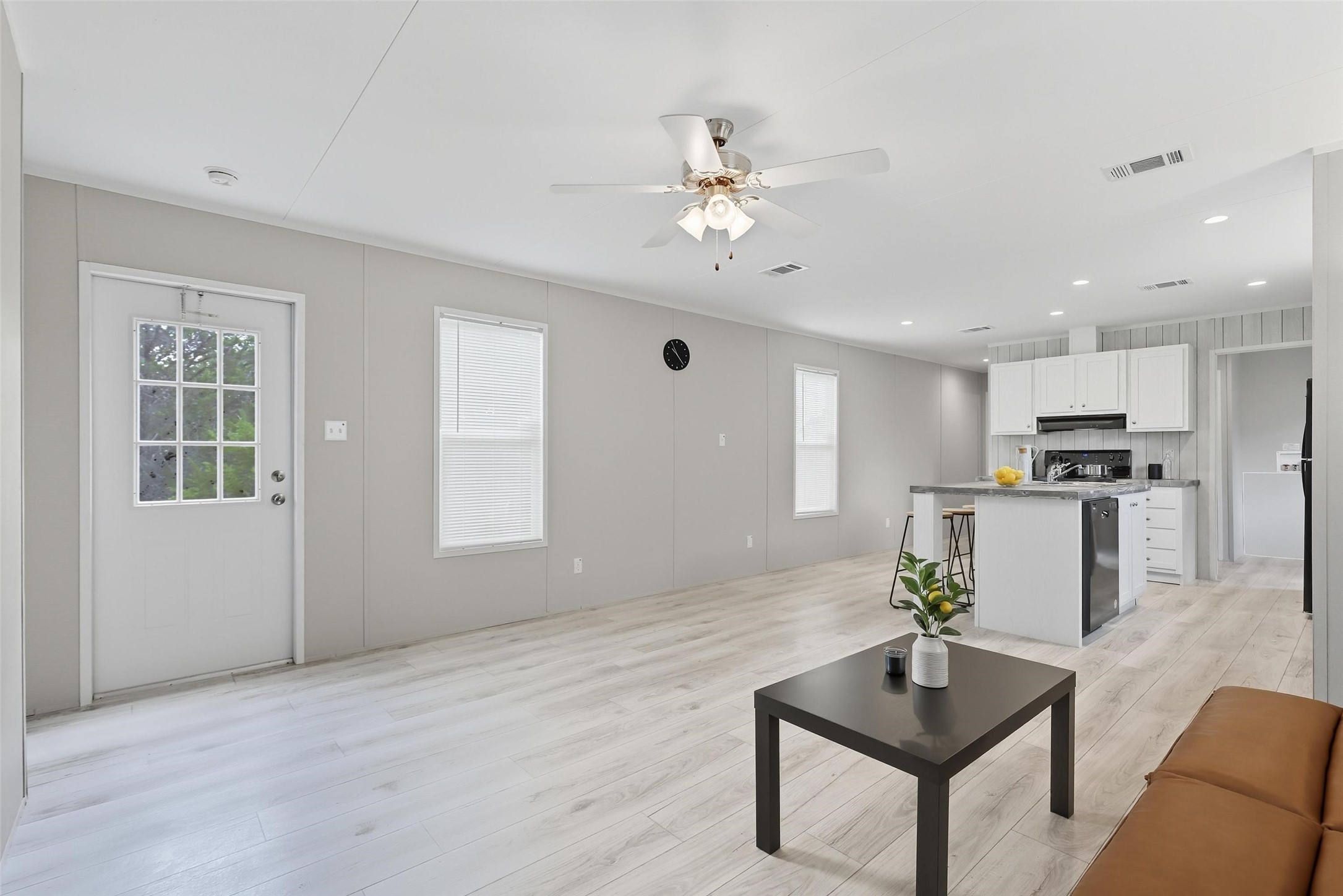 6303 N Oklahoma Trail, Granbury, TX, 76048 | 21072634 | Realty Texas LLC