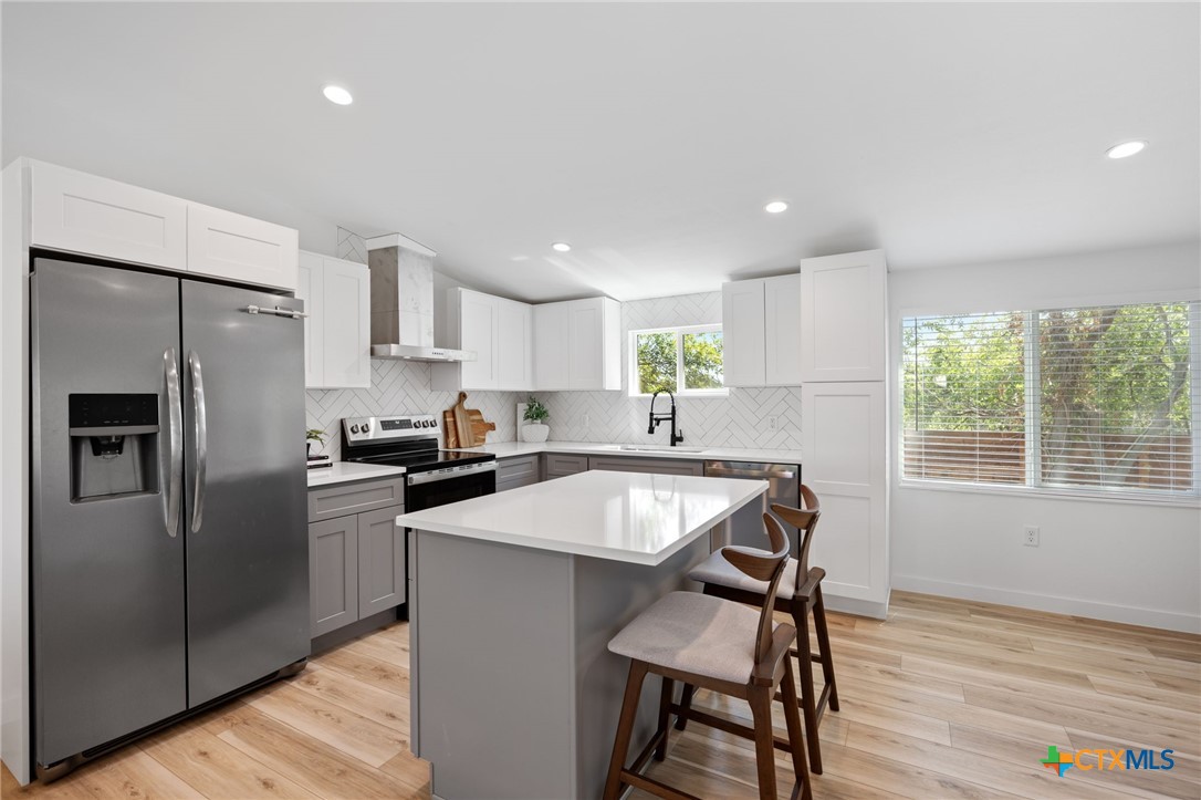 404 E Pecan Street, Taylor, TX, 76574 | 593938 | Realty Texas LLC