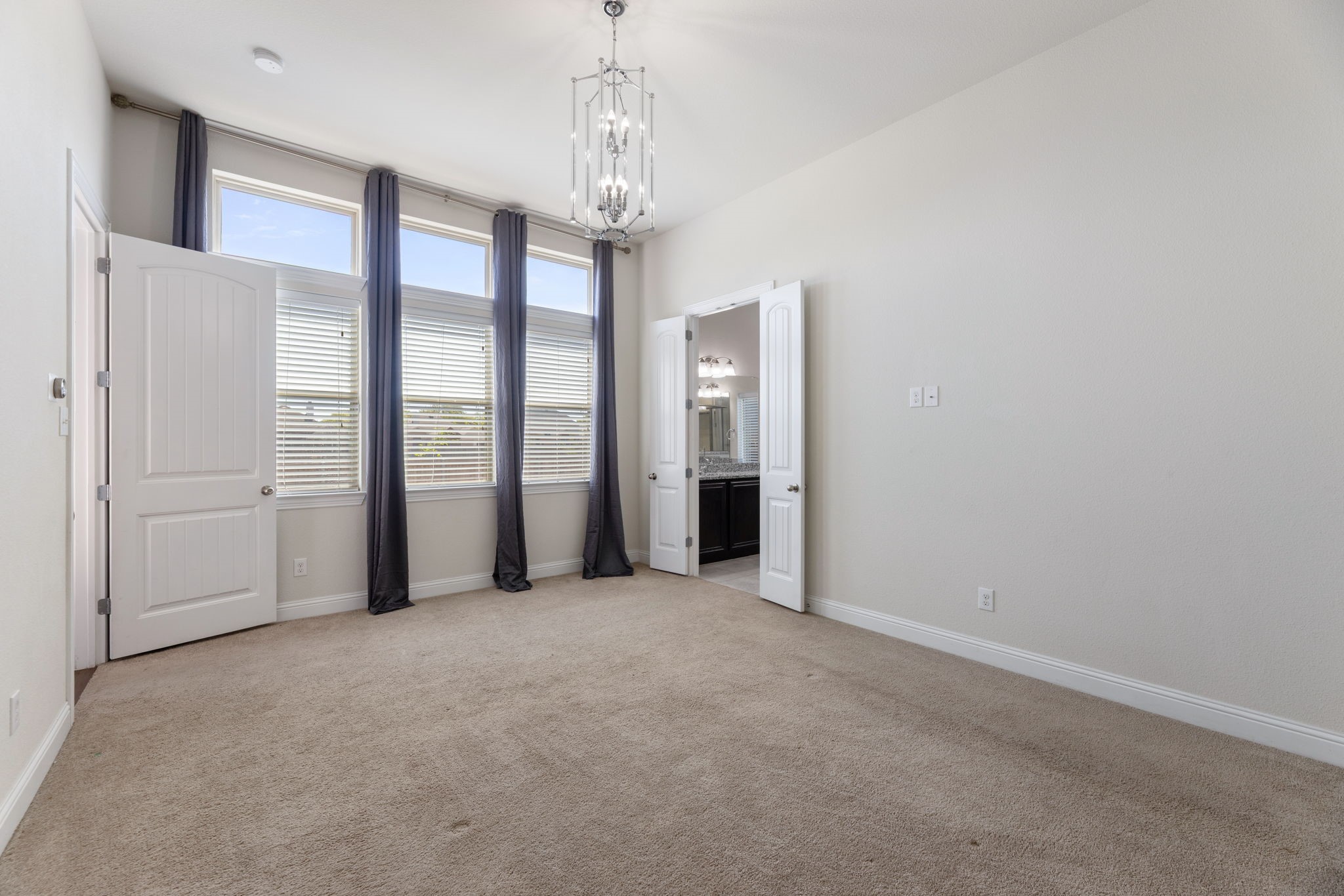 3006 Grand Bay Drive, Garland, TX, 75040 | 21074551 | Realty Texas LLC