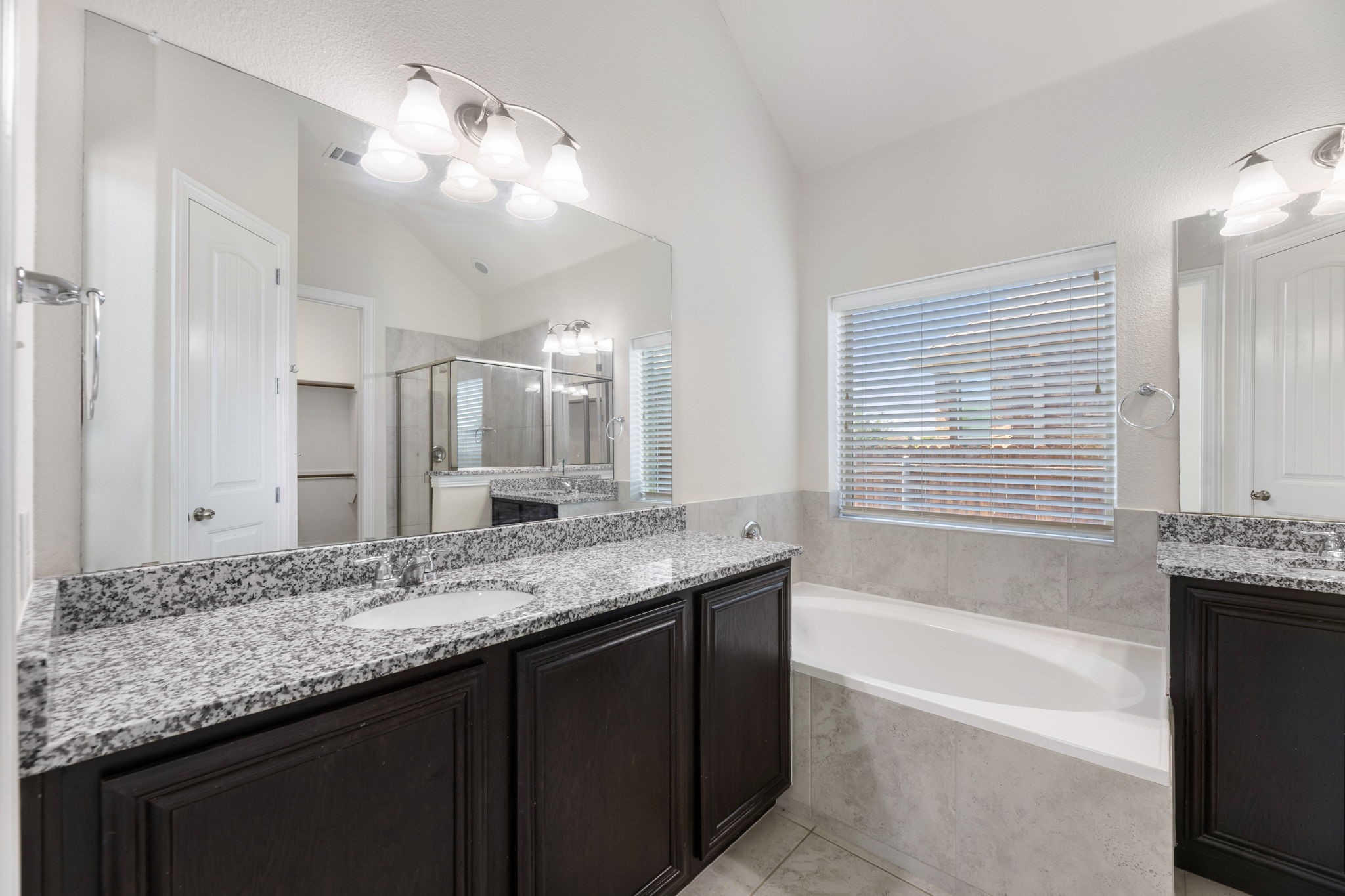 3006 Grand Bay Drive, Garland, TX, 75040 | 21074551 | Realty Texas LLC