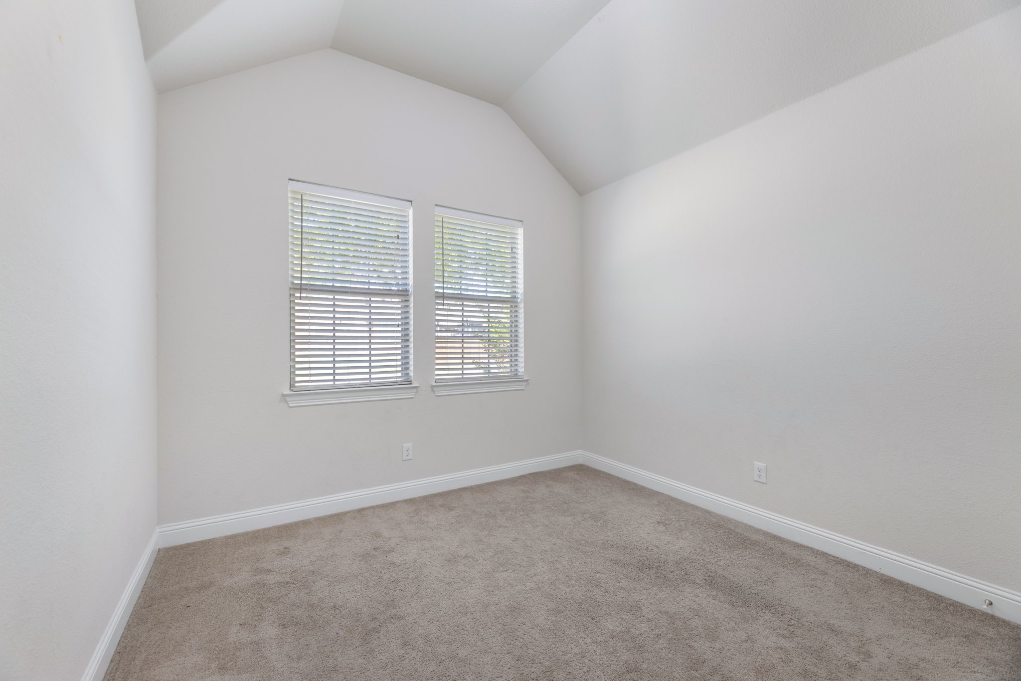 3006 Grand Bay Drive, Garland, TX, 75040 | 21074551 | Realty Texas LLC