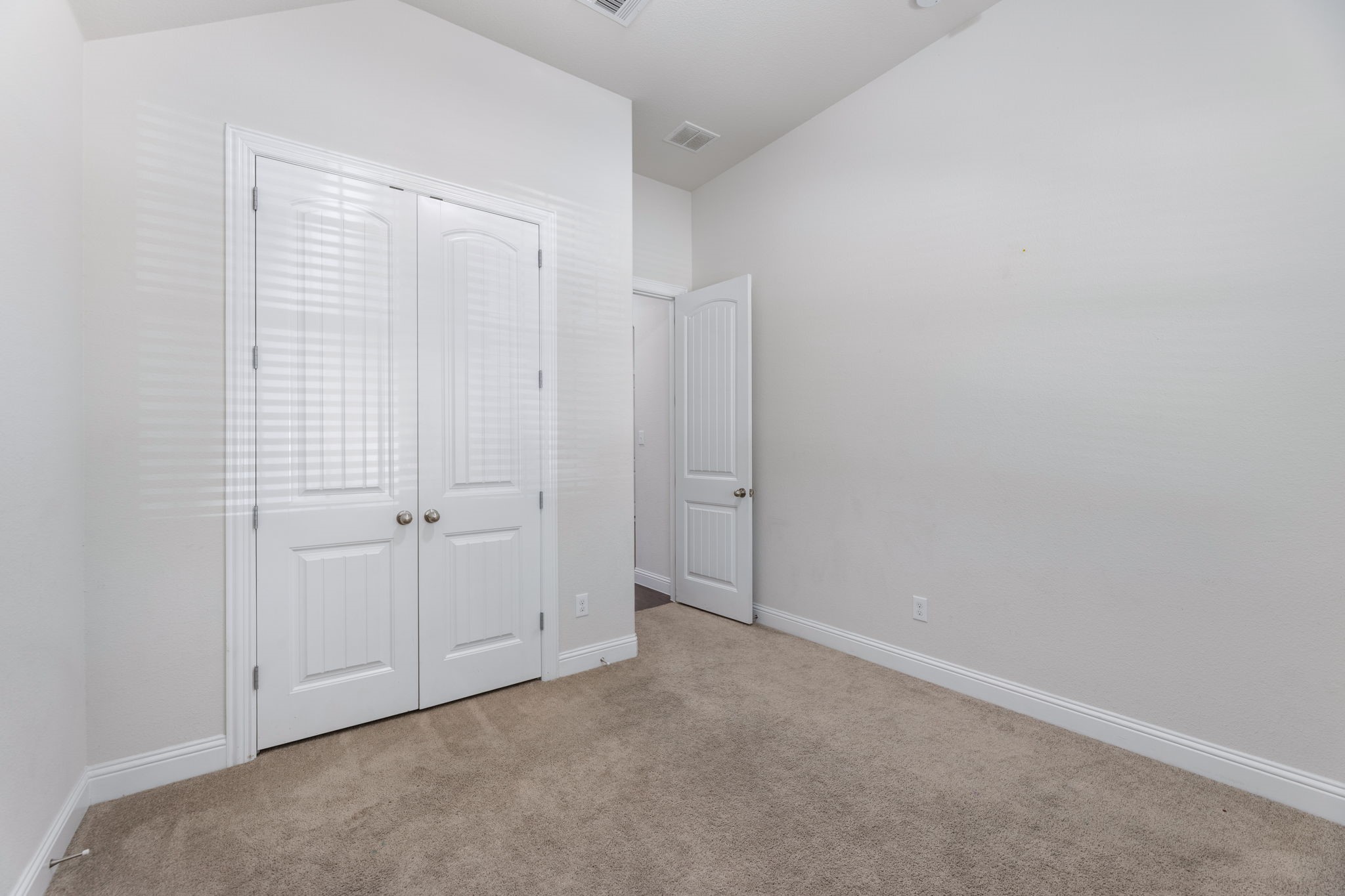 3006 Grand Bay Drive, Garland, TX, 75040 | 21074551 | Realty Texas LLC