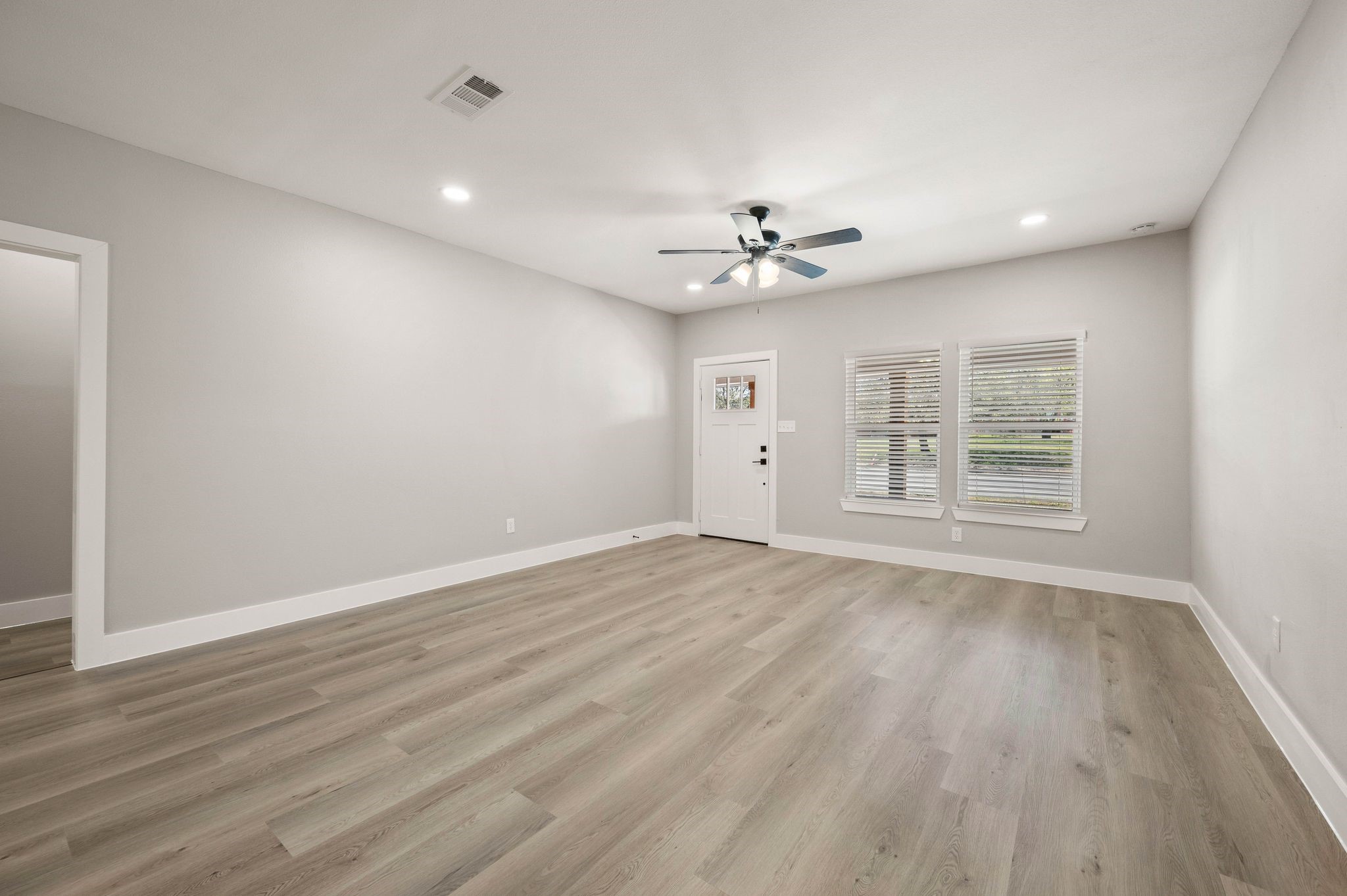 3329 Hemphill Street, Fort Worth, TX, 76110 | 21074597 | Realty Texas LLC