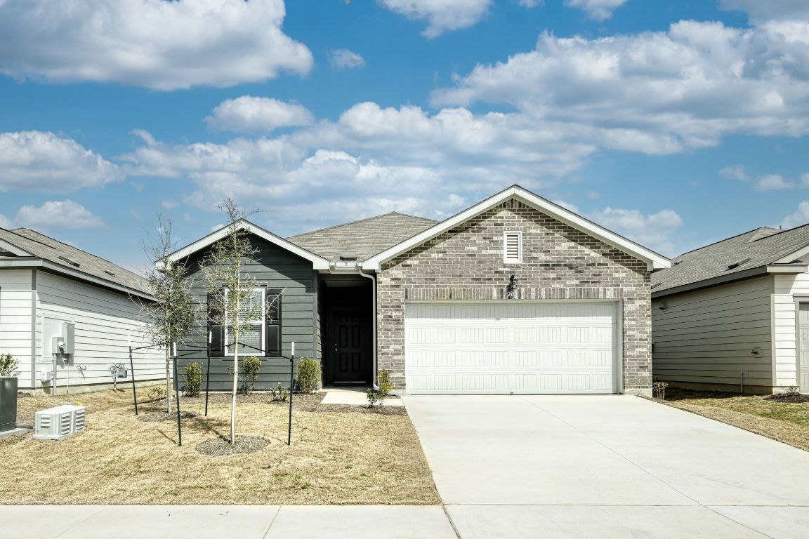 For Sale: 217 Stonebrook Drive Drive Blog Image Banner