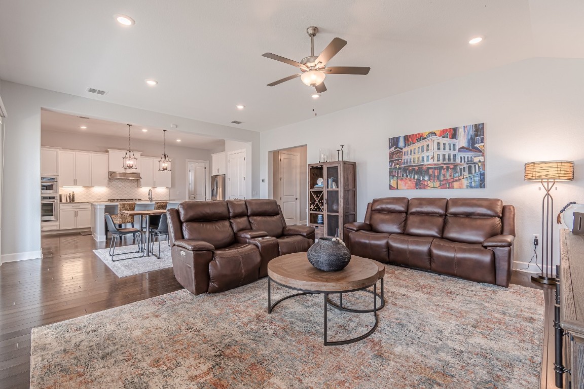 117 Playing Cypress Drive, San Marcos, TX, 78666 | 5676195 | Realty Texas LLC