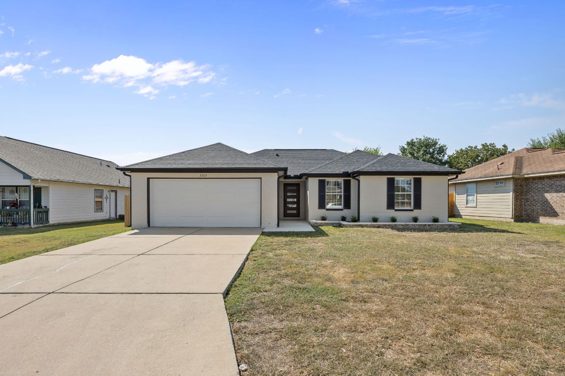 For Sale: 2303 Thomas Street Blog Image Banner