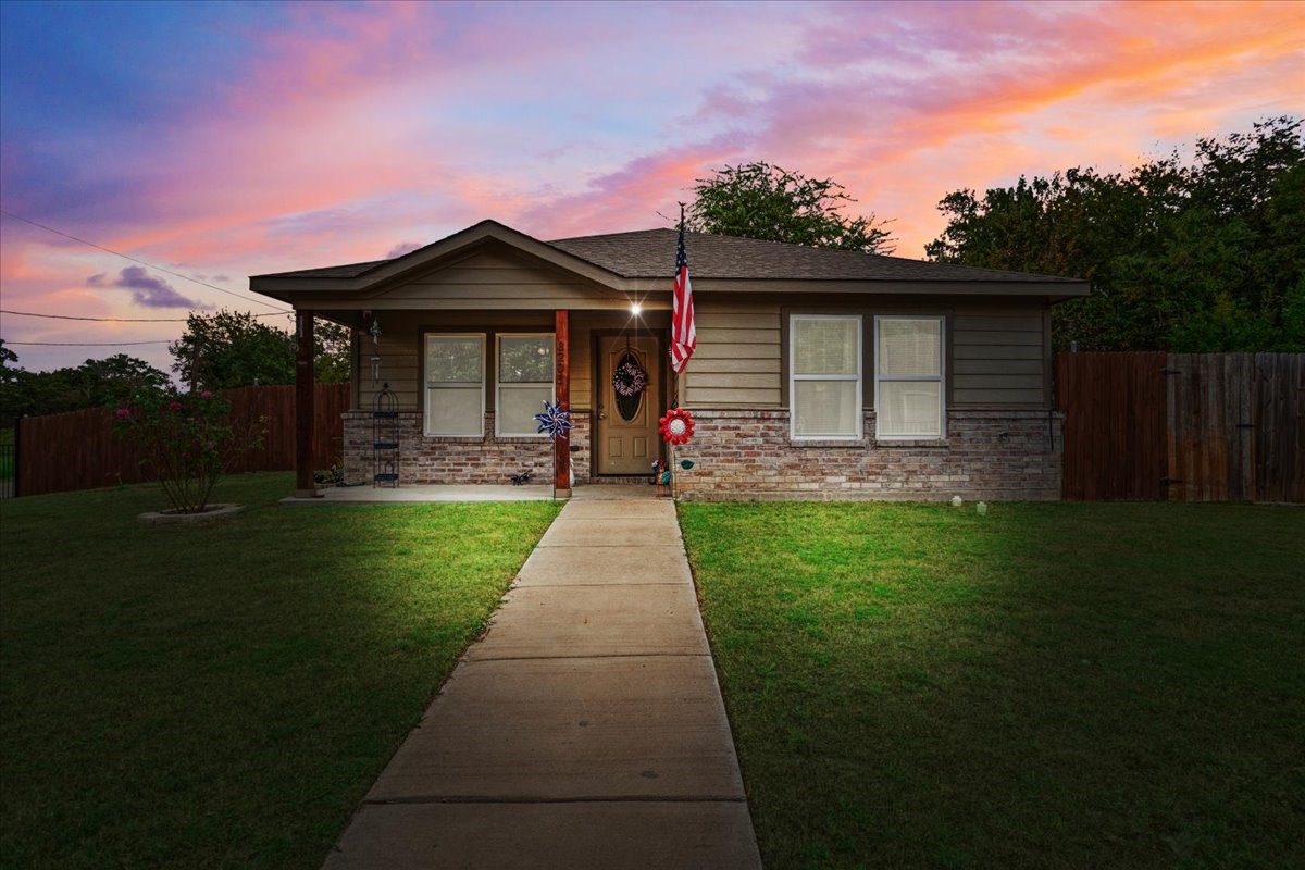 3201 King Street, Greenville, TX, 75401 | 21080525 | Realty Texas LLC