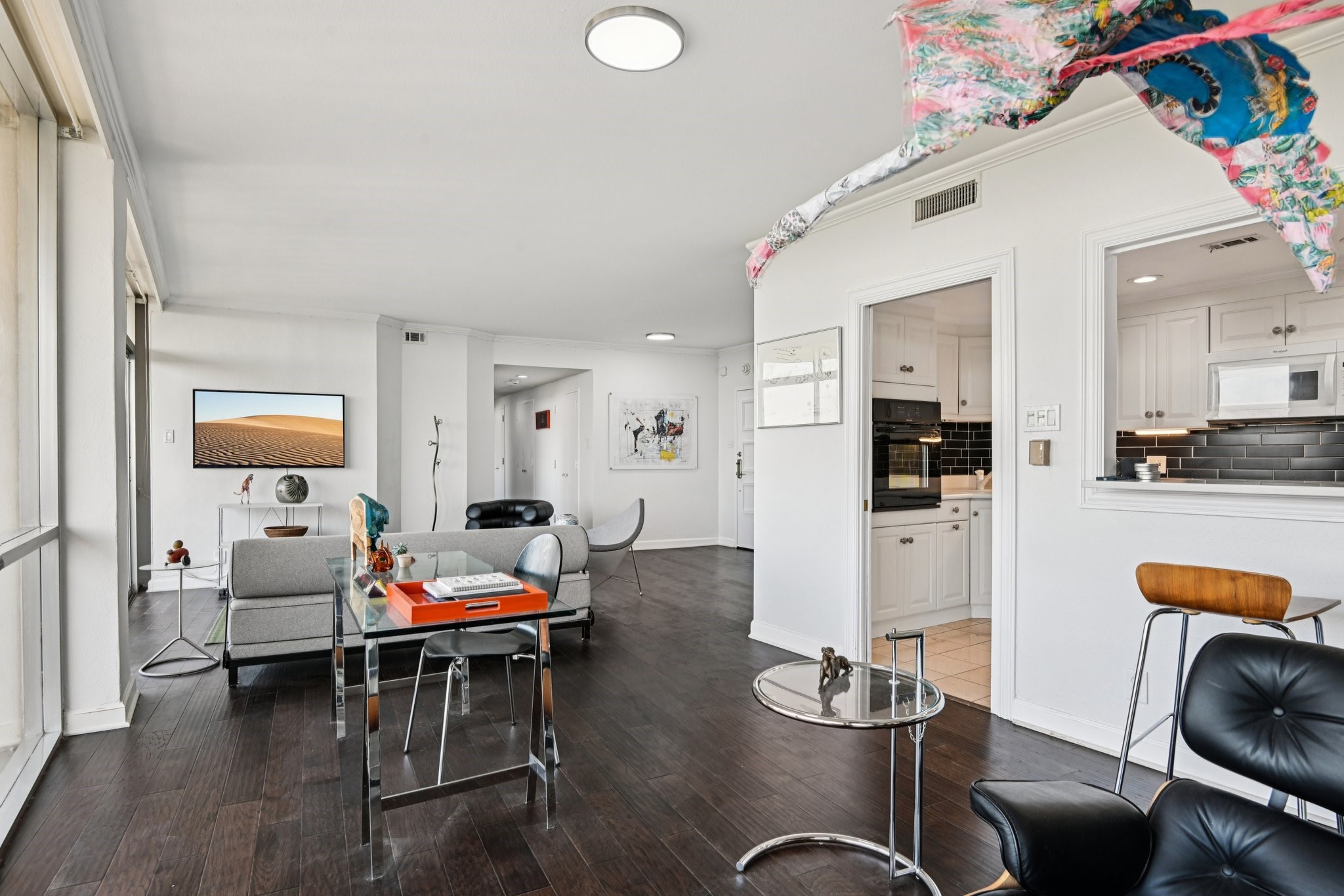 6211 W Northwest Highway 2306, Dallas, TX, 75225 | 21079804 | Realty Texas LLC