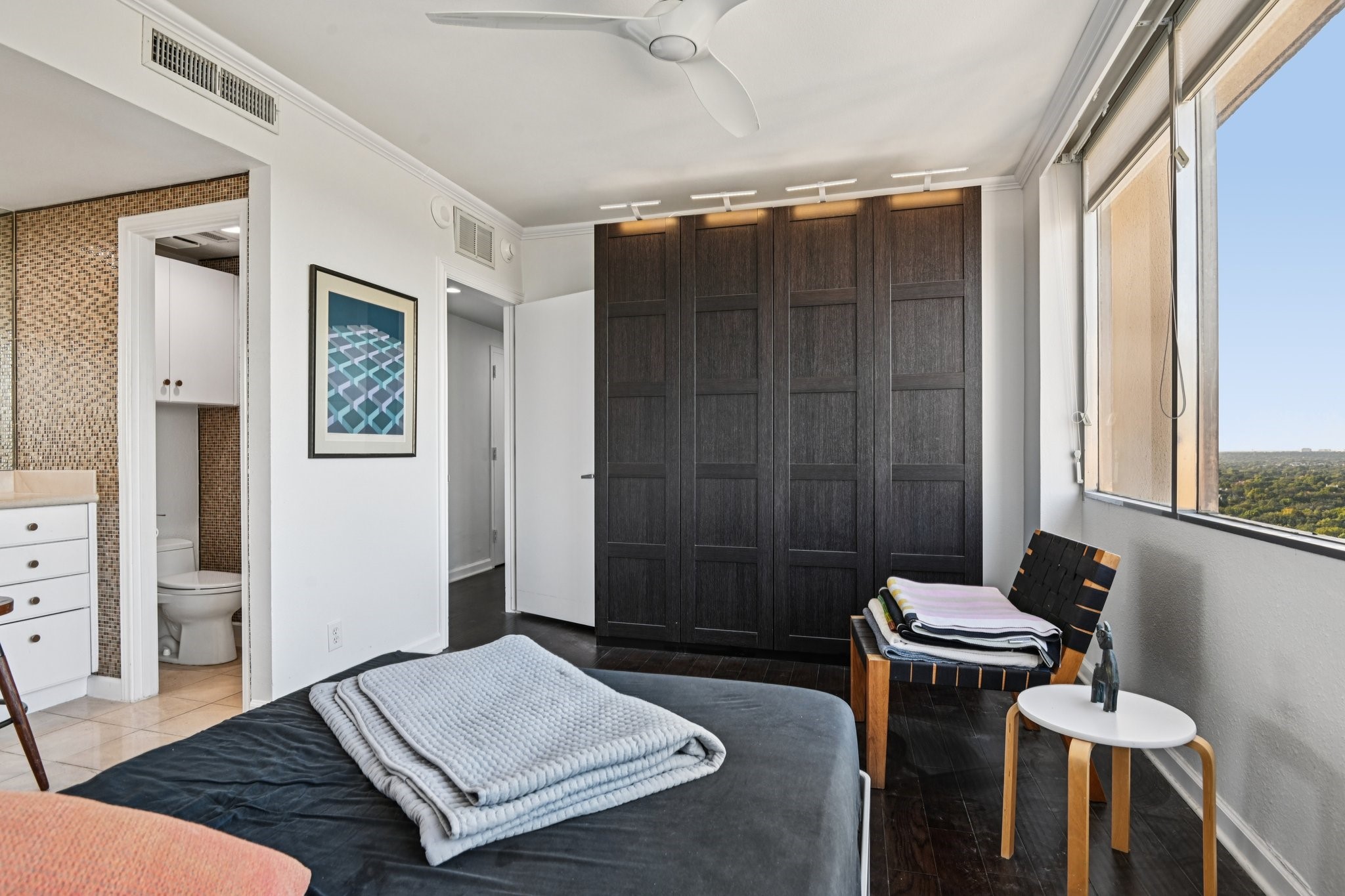 6211 W Northwest Highway 2306, Dallas, TX, 75225 | 21079804 | Realty Texas LLC