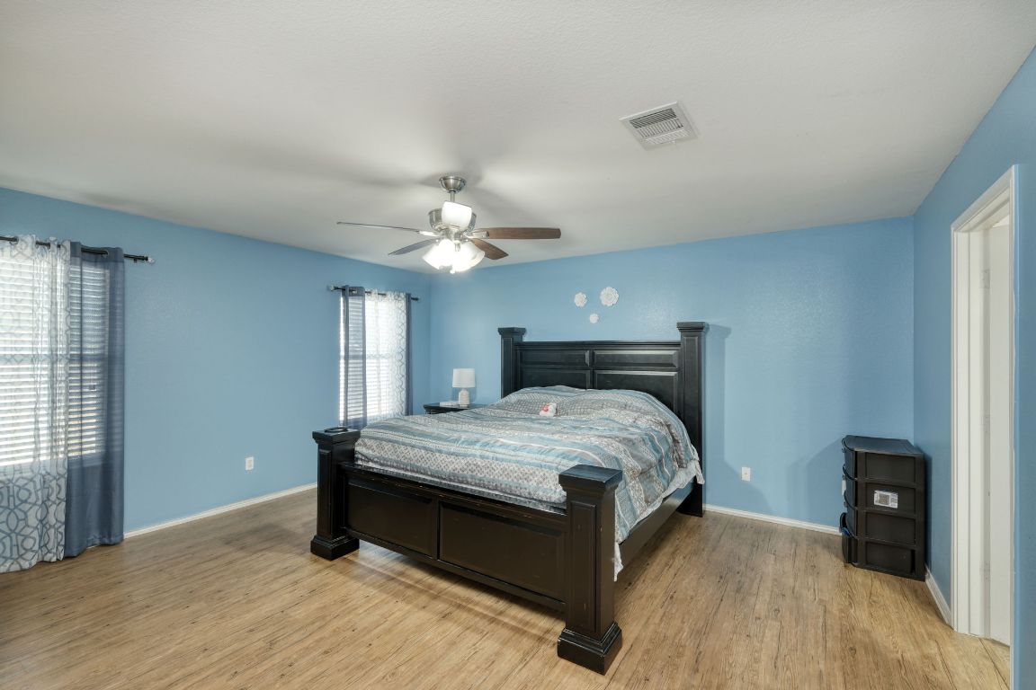 211 Vallecito Drive, Georgetown, TX, 78626 | 3355464 | Realty Texas LLC