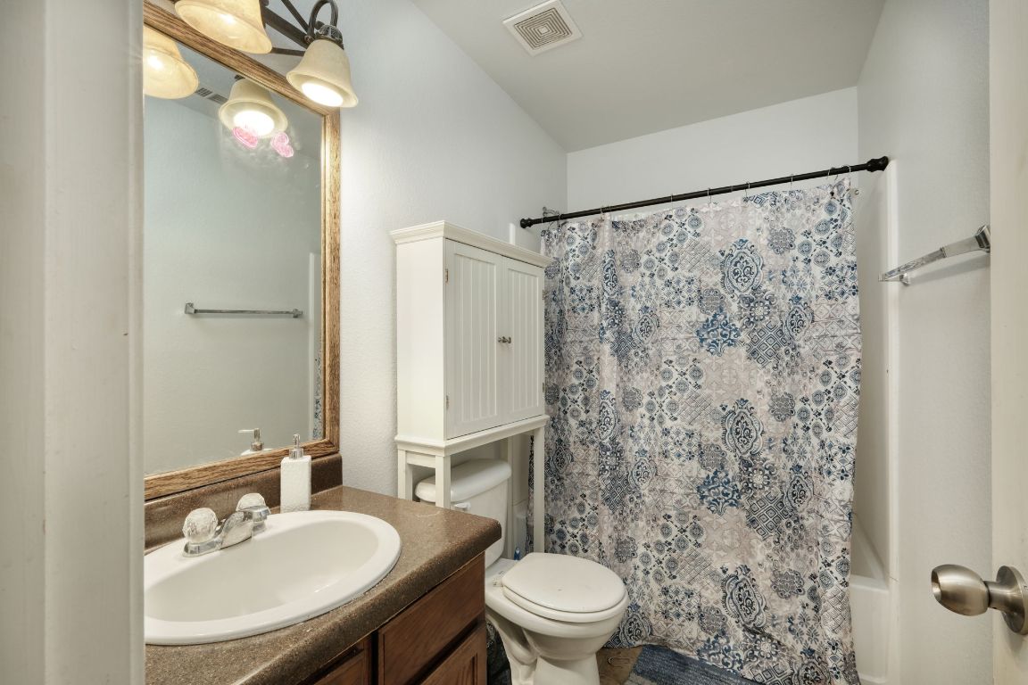 211 Vallecito Drive, Georgetown, TX, 78626 | 3355464 | Realty Texas LLC