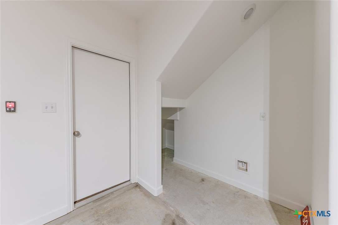 305 Arnage Drive, Hutto, TX, 78634 | 592222 | Realty Texas LLC