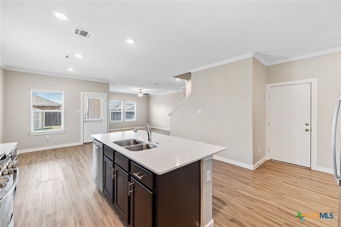 305 Arnage Drive, Hutto, TX, 78634 | 592222 | Realty Texas LLC