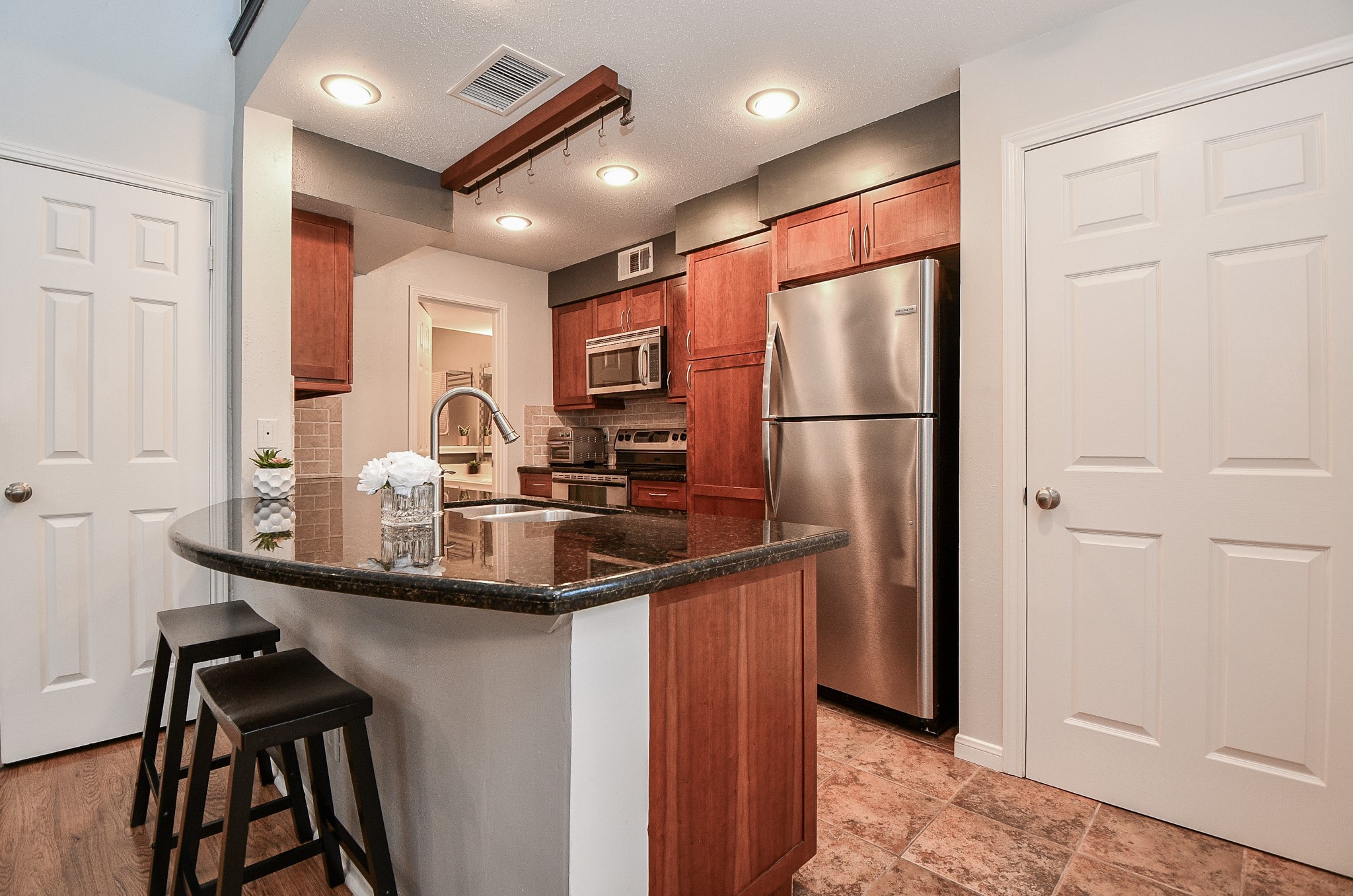 2300 Old Spanish Trail 2029, Houston, TX, 77054 | 58554311 | Realty Texas LLC