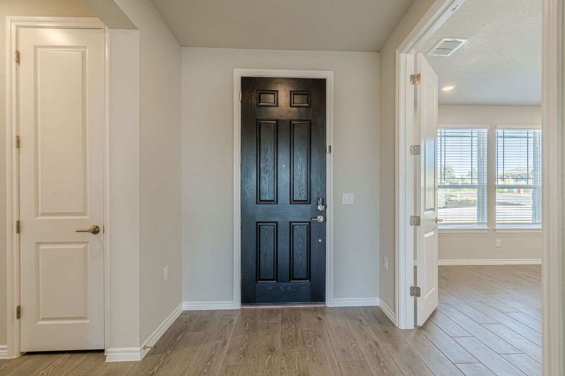 140 Surfside Street 101, San Marcos, TX, 78666 | 1386929 | Realty Texas LLC