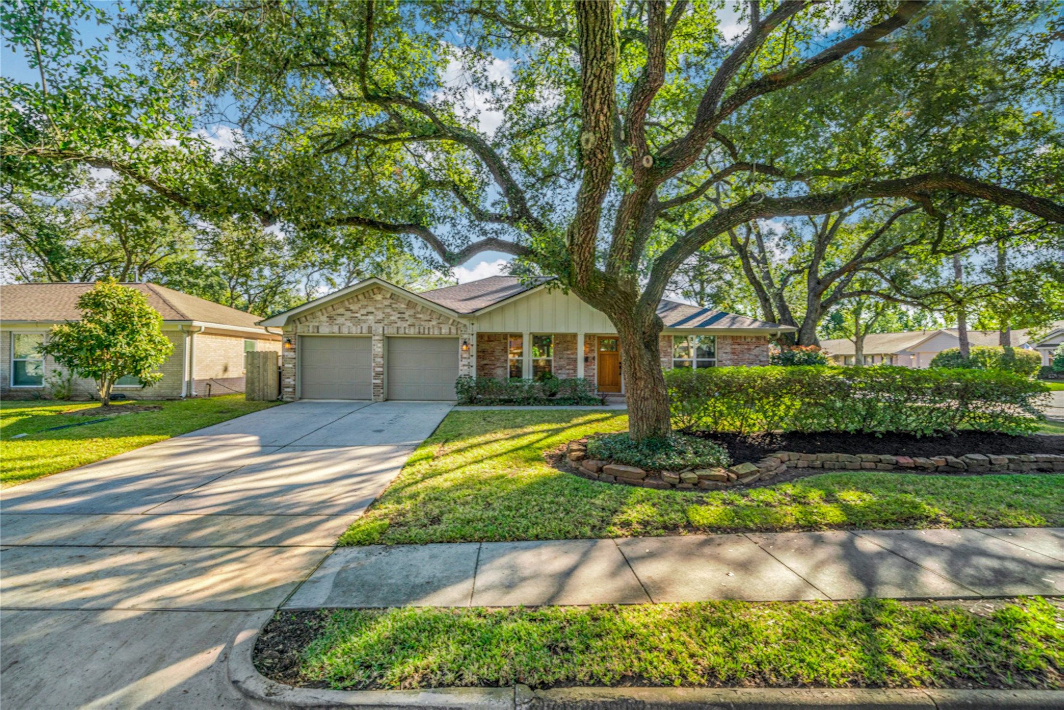 14135 Kimberley Lane, Houston, TX 77079 | MLS 62353052| Realty Texas