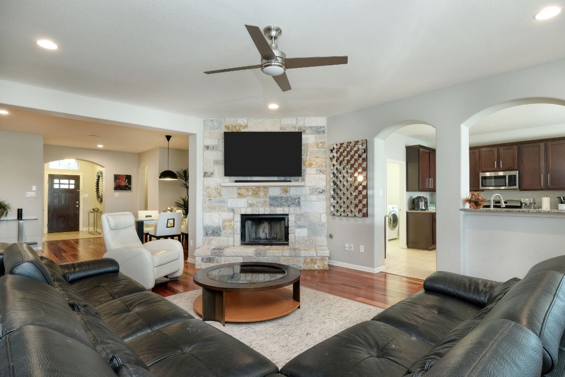 4362 Green Tree Drive, Round Rock, TX, 78665 | 3797957 | Realty Texas LLC