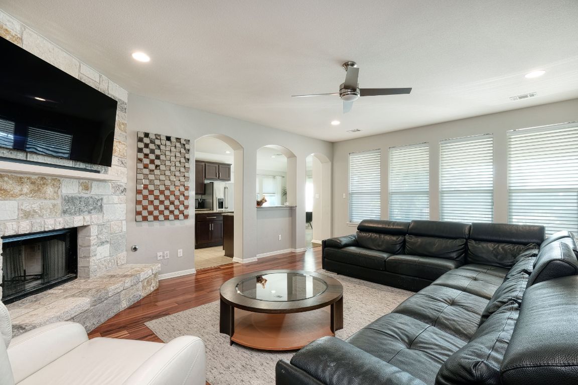 4362 Green Tree Drive, Round Rock, TX, 78665 | 3797957 | Realty Texas LLC