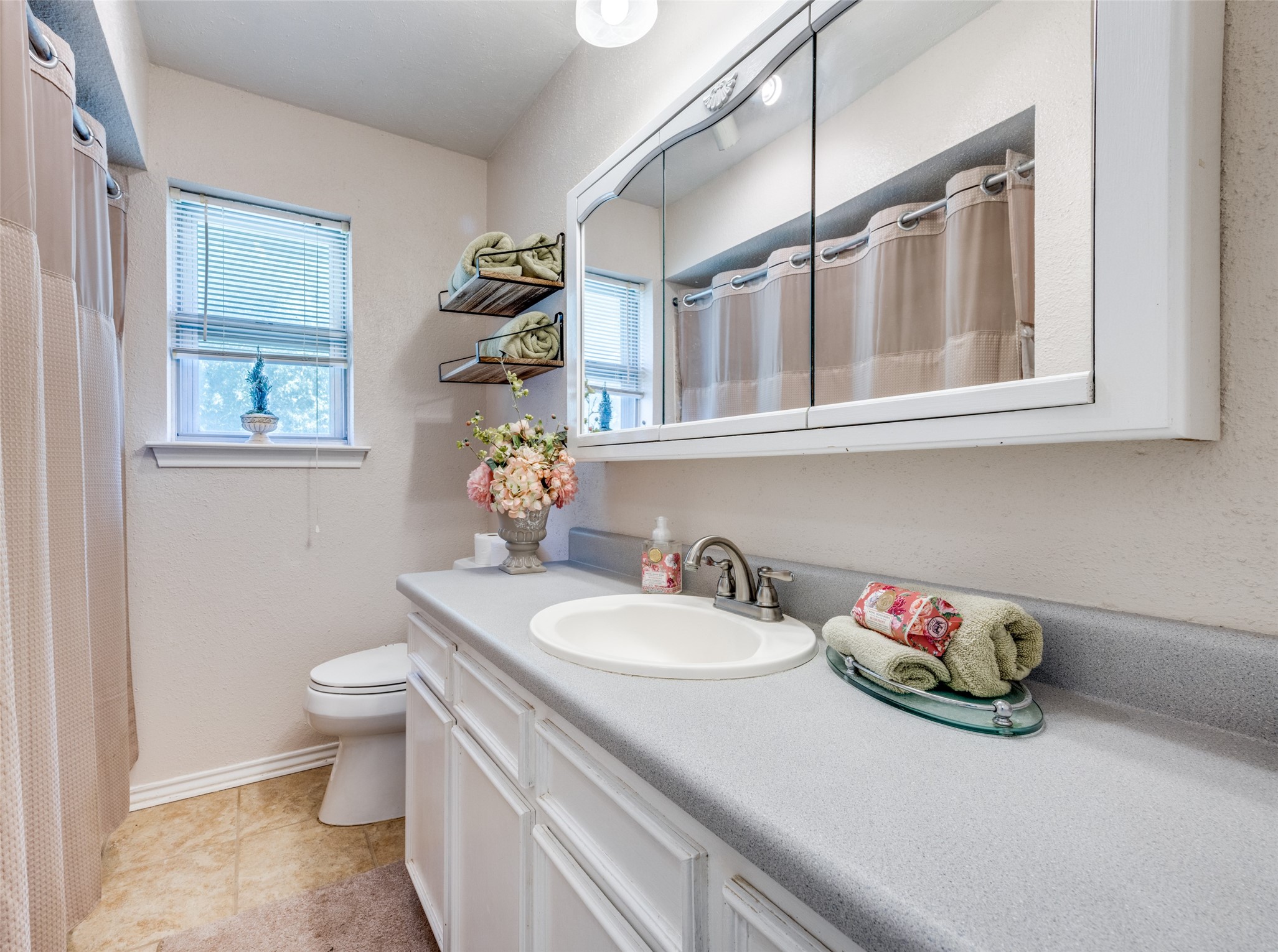 903 W Houston Street, Anna, TX, 75409 | 21121721 | Realty Texas LLC