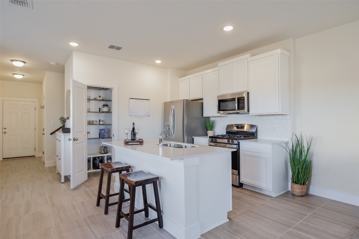 322 Furlong Drive, Georgetown, TX, 78626 | 1185417 | Realty Texas LLC