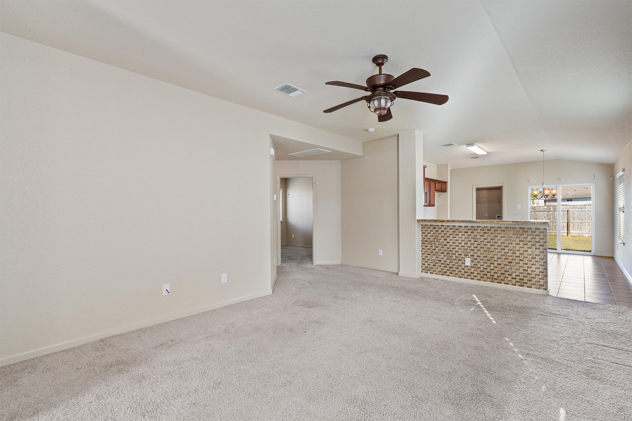 180 Eagle DR, Luling, TX, 78648 | 4169232 | Realty Texas LLC