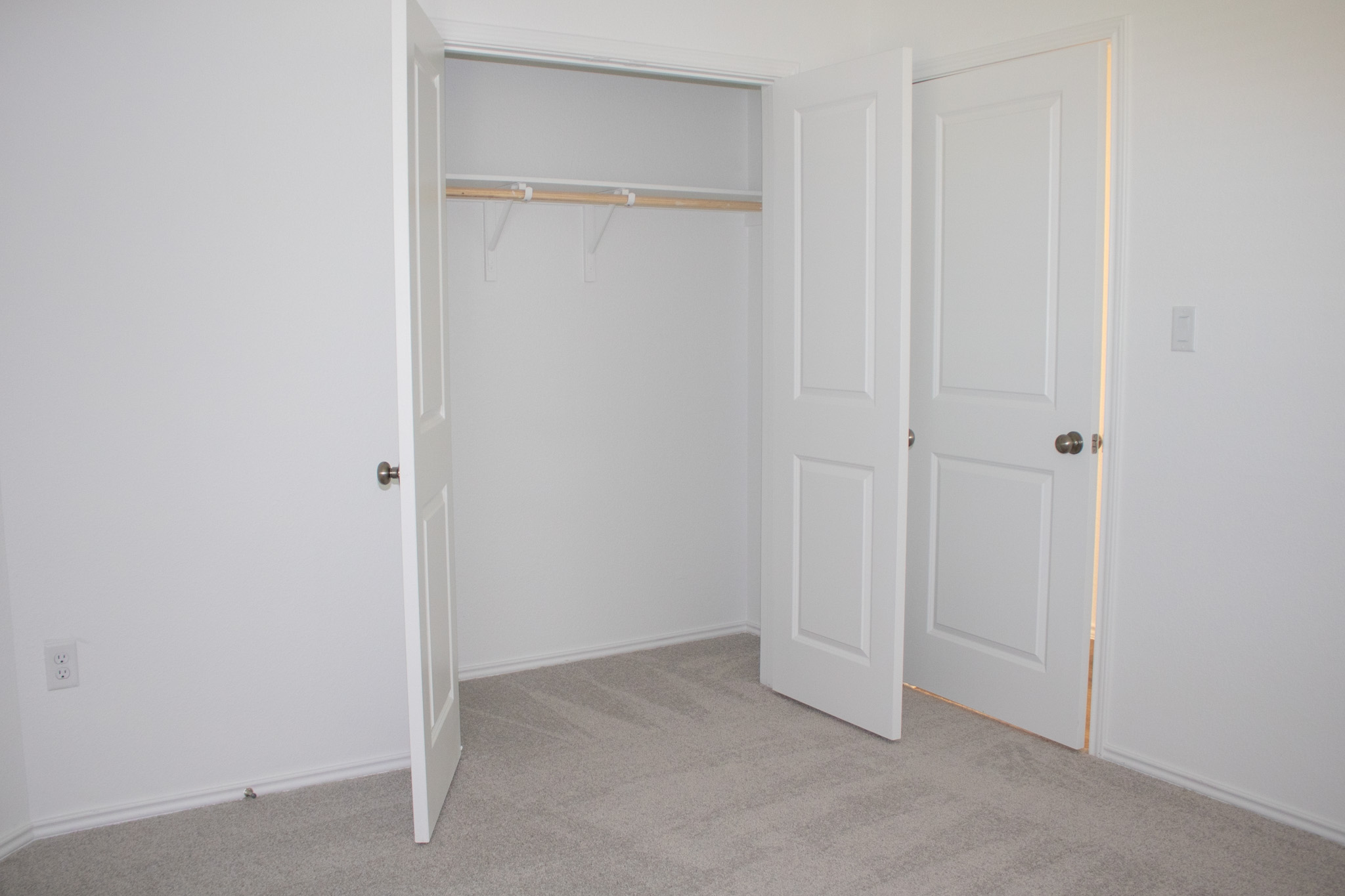 203 Donnington Drive, Hutto, TX, 78634 | 6556810 | Realty Texas LLC