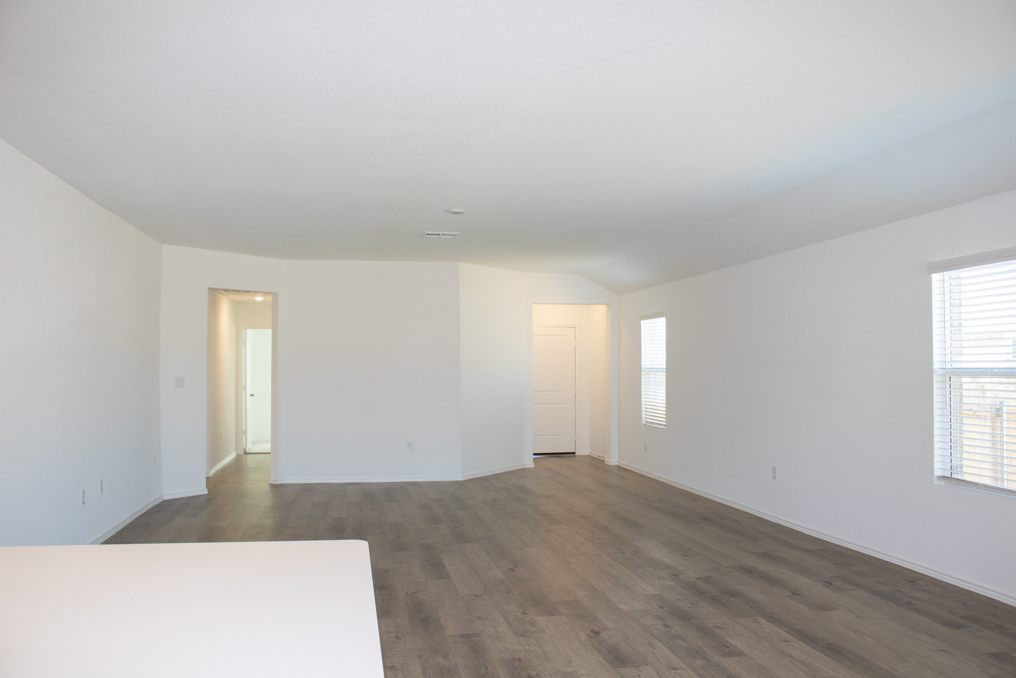 203 Donnington Drive, Hutto, TX, 78634 | 6556810 | Realty Texas LLC