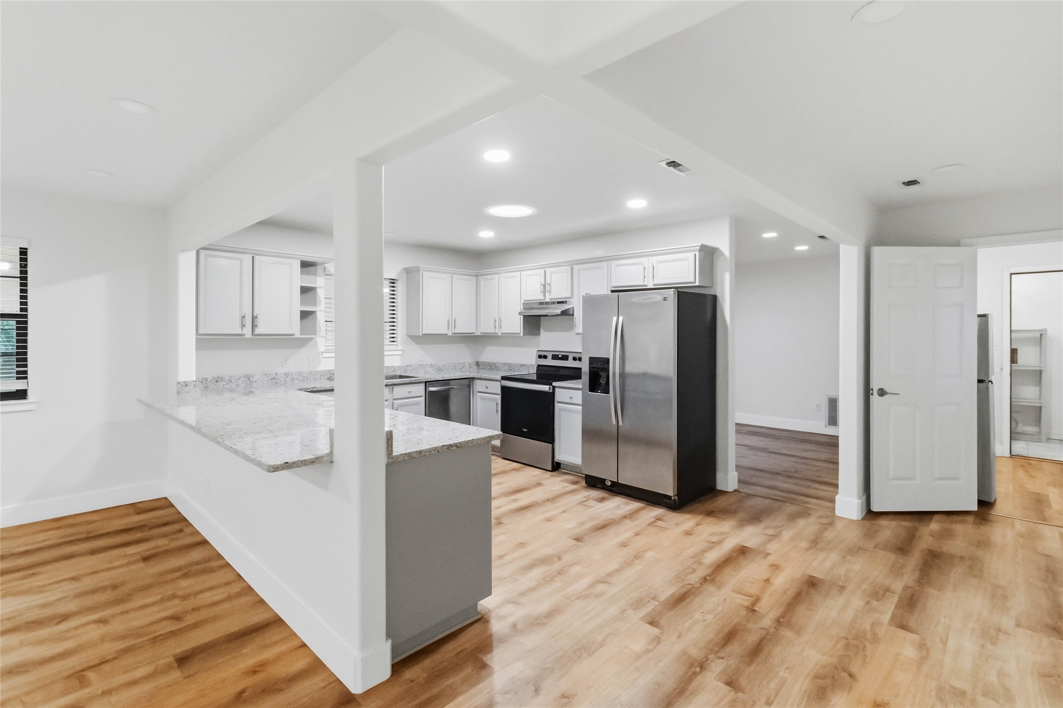 326 Pine View LOOP, Bastrop, TX, 78602 | 3414913 | Realty Texas LLC