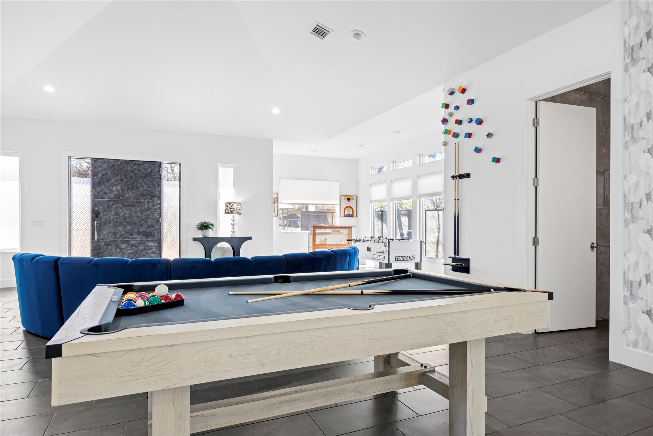 1206 W Oltorf ST, Austin, TX, 78704 | 1750576 | Realty Texas LLC