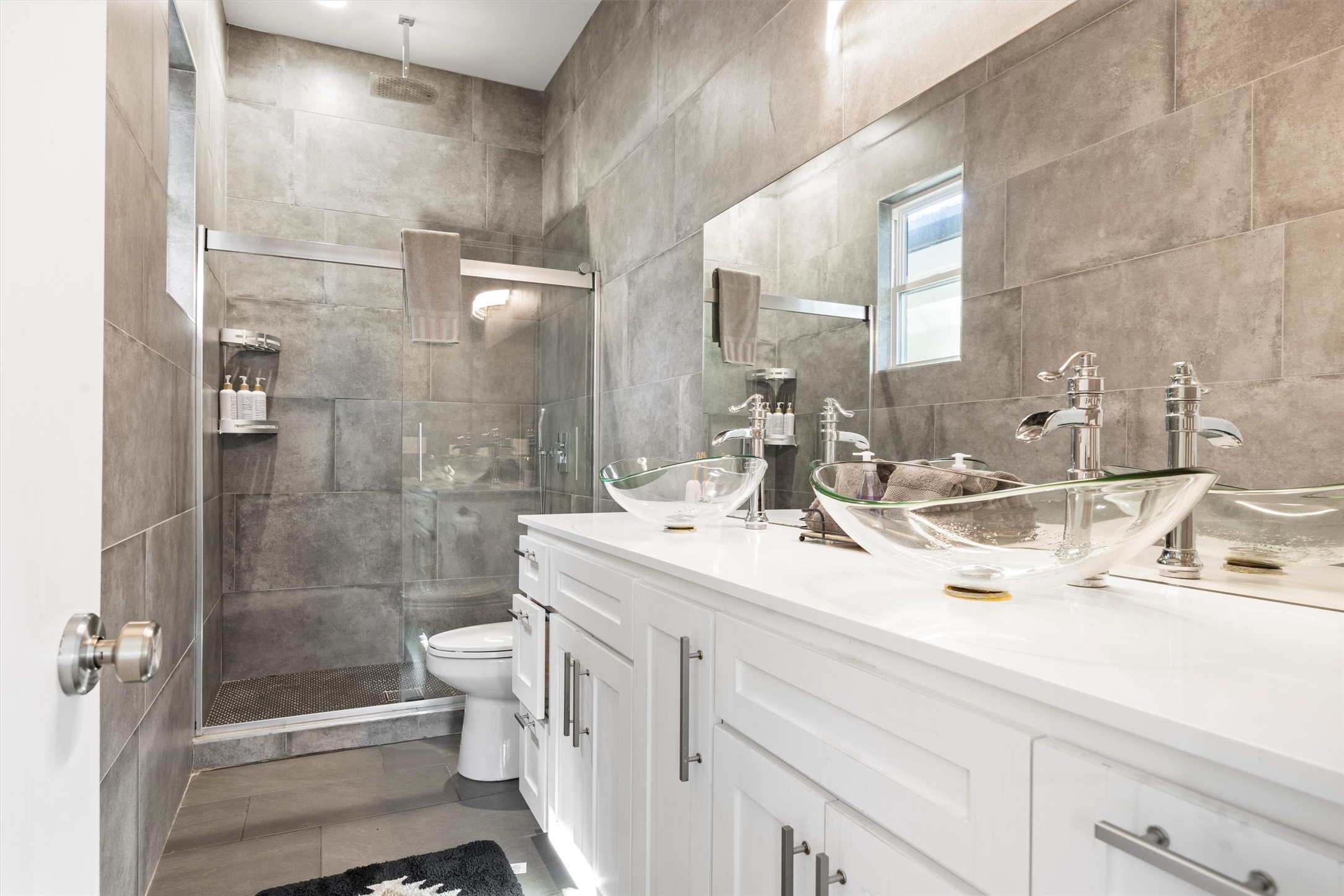 1206 W Oltorf ST, Austin, TX, 78704 | 1750576 | Realty Texas LLC