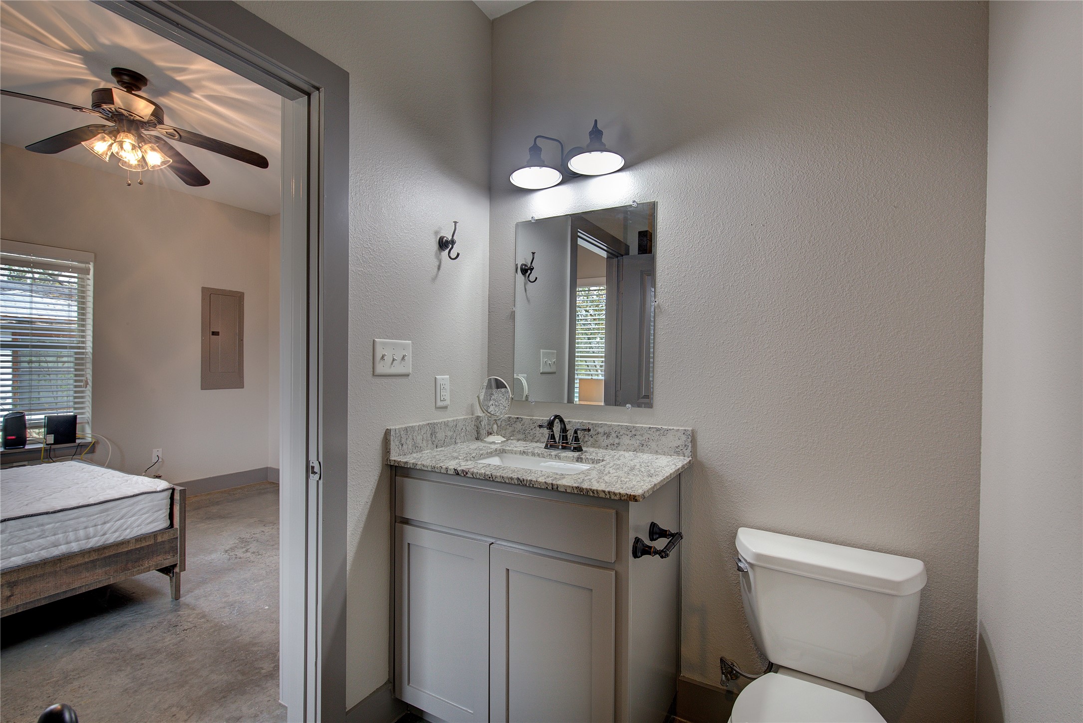 600 Maple Street, Commerce, TX, 75428 | 21147802 | Realty Texas LLC