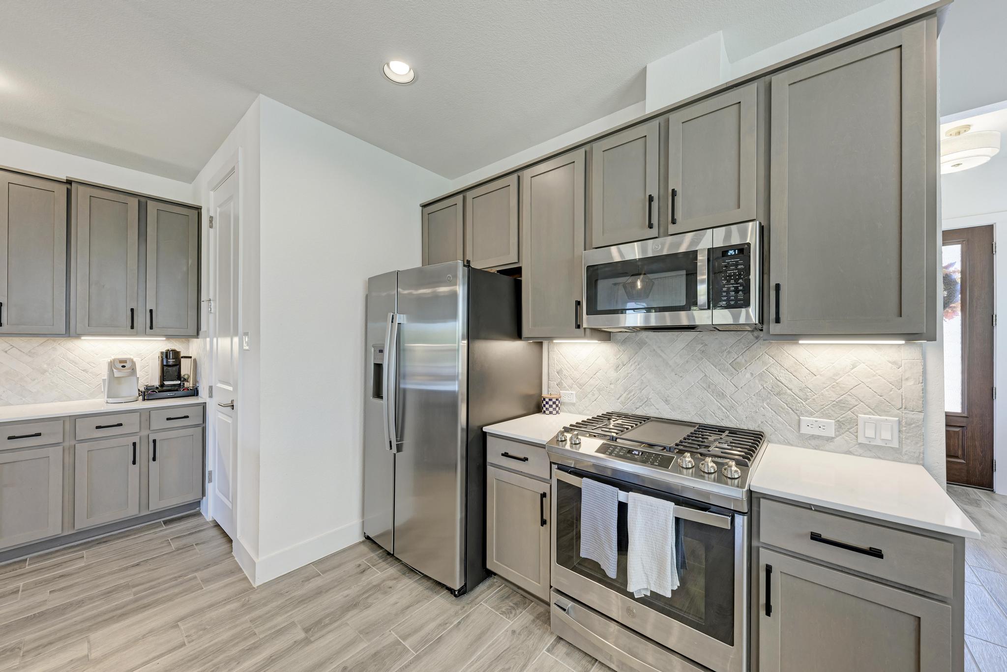 521 Elm Green ST, Hutto, TX, 78634 | 7045596 | Realty Texas LLC