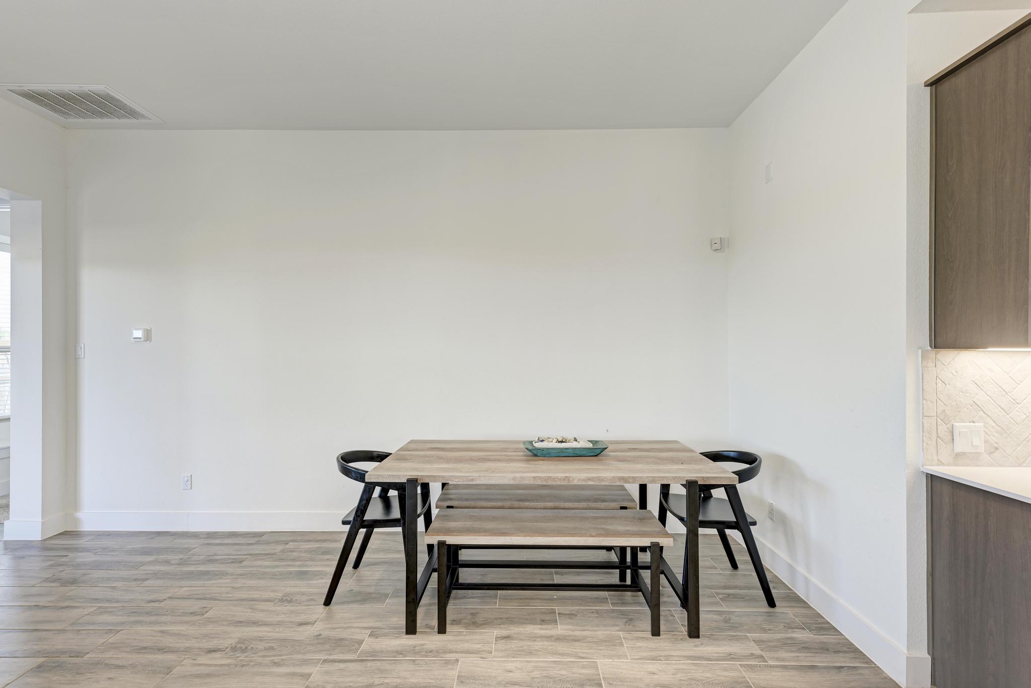 521 Elm Green ST, Hutto, TX, 78634 | 7045596 | Realty Texas LLC