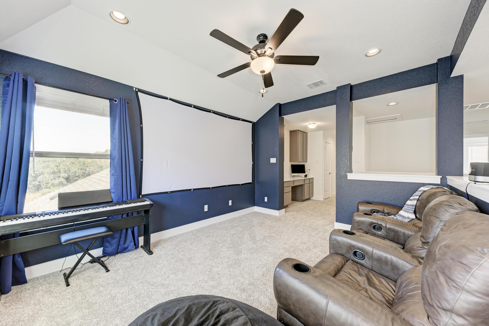 521 Elm Green ST, Hutto, TX, 78634 | 7045596 | Realty Texas LLC