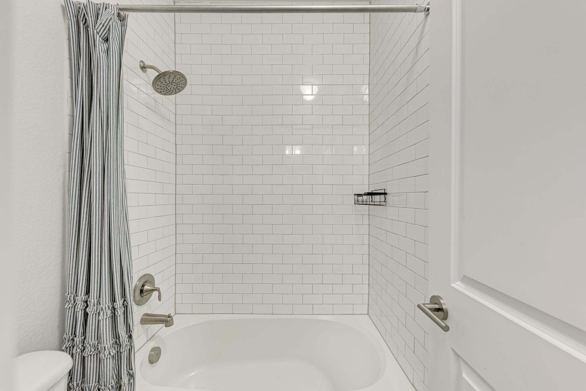 521 Elm Green ST, Hutto, TX, 78634 | 7045596 | Realty Texas LLC