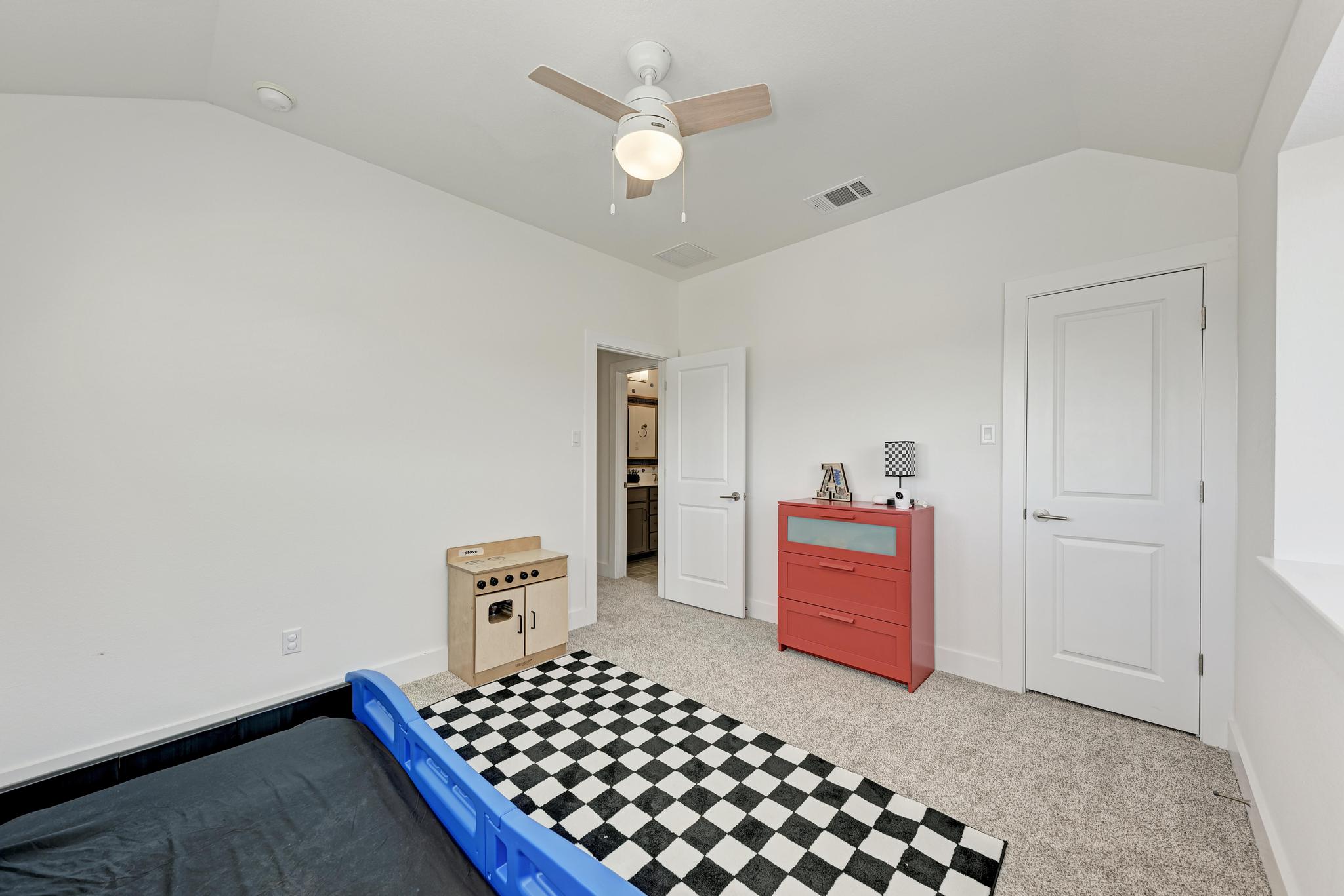 521 Elm Green ST, Hutto, TX, 78634 | 7045596 | Realty Texas LLC