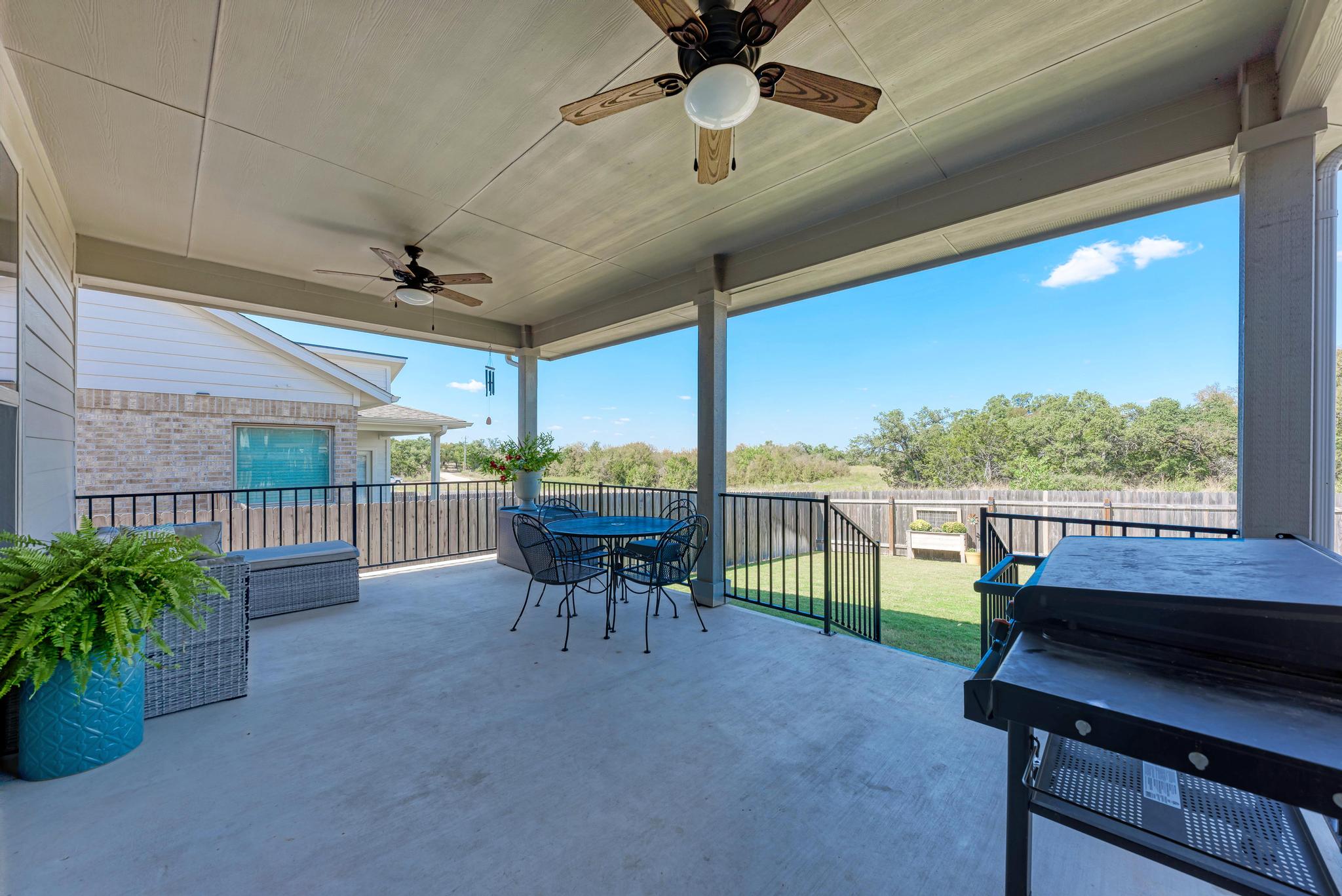 521 Elm Green ST, Hutto, TX, 78634 | 7045596 | Realty Texas LLC