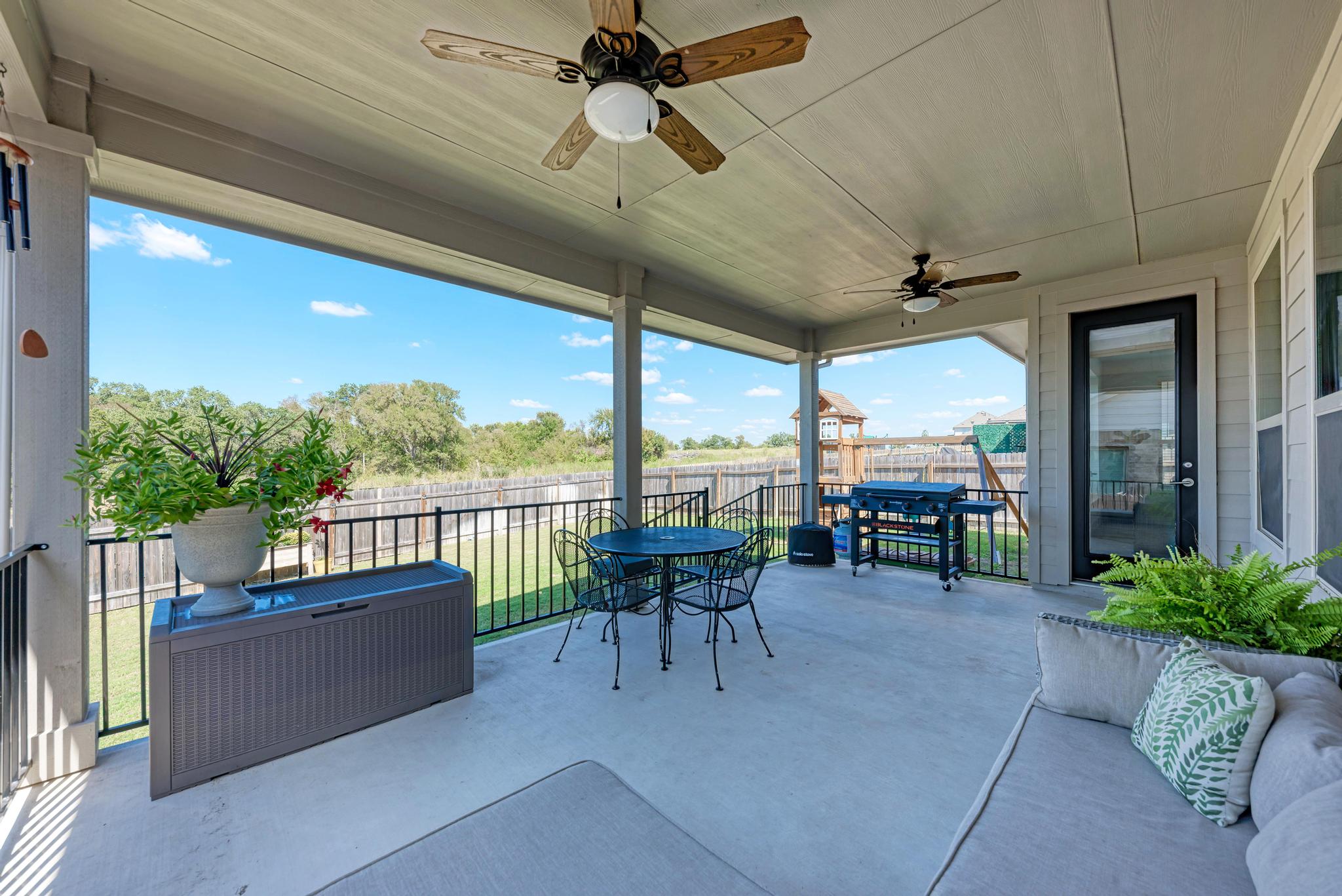 521 Elm Green ST, Hutto, TX, 78634 | 7045596 | Realty Texas LLC