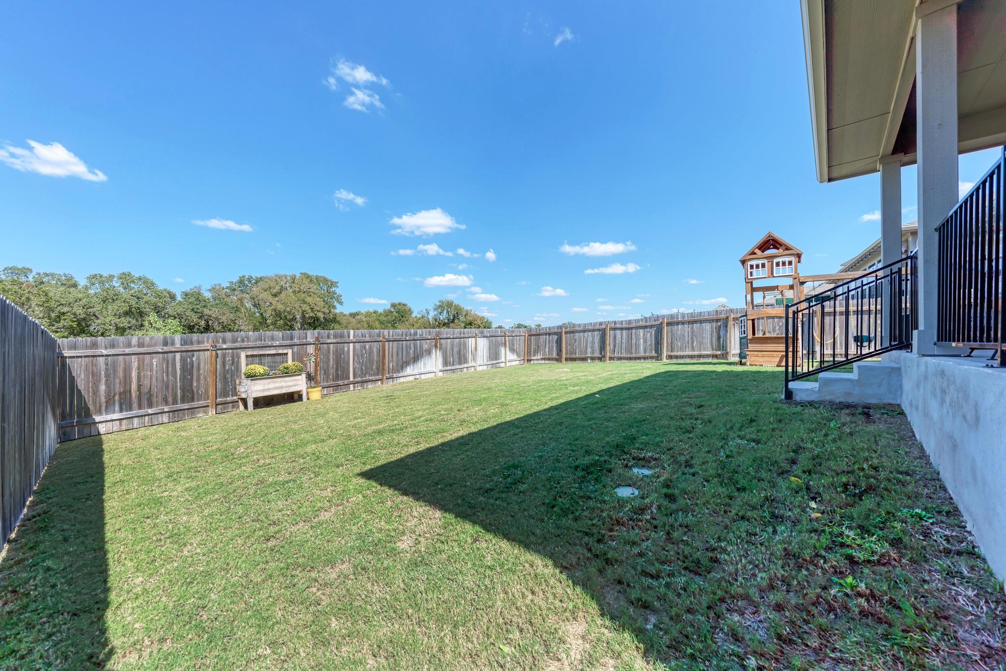 521 Elm Green ST, Hutto, TX, 78634 | 7045596 | Realty Texas LLC