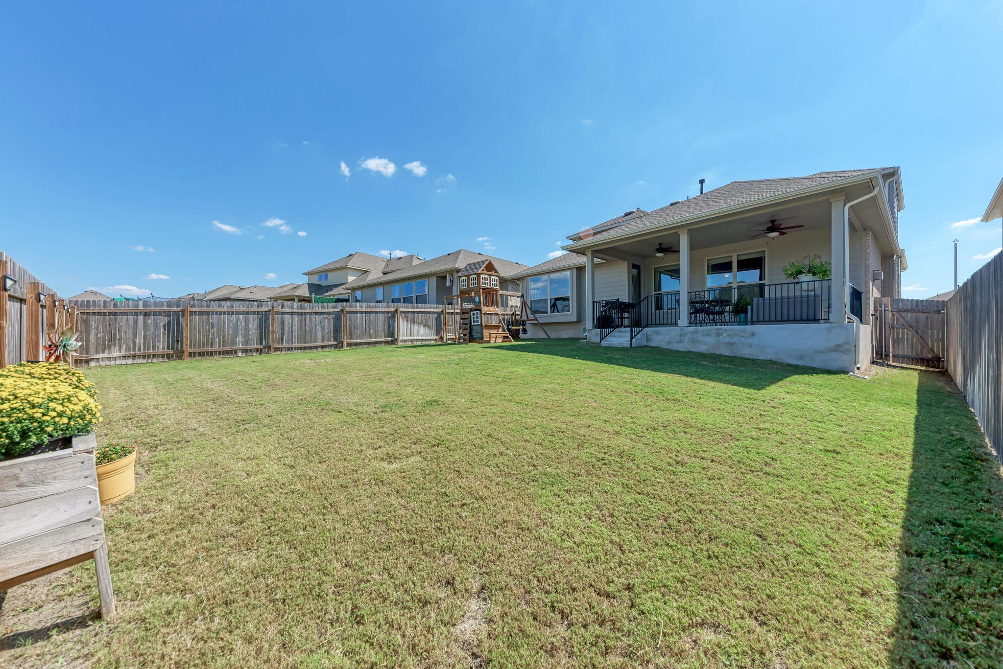 521 Elm Green ST, Hutto, TX, 78634 | 7045596 | Realty Texas LLC