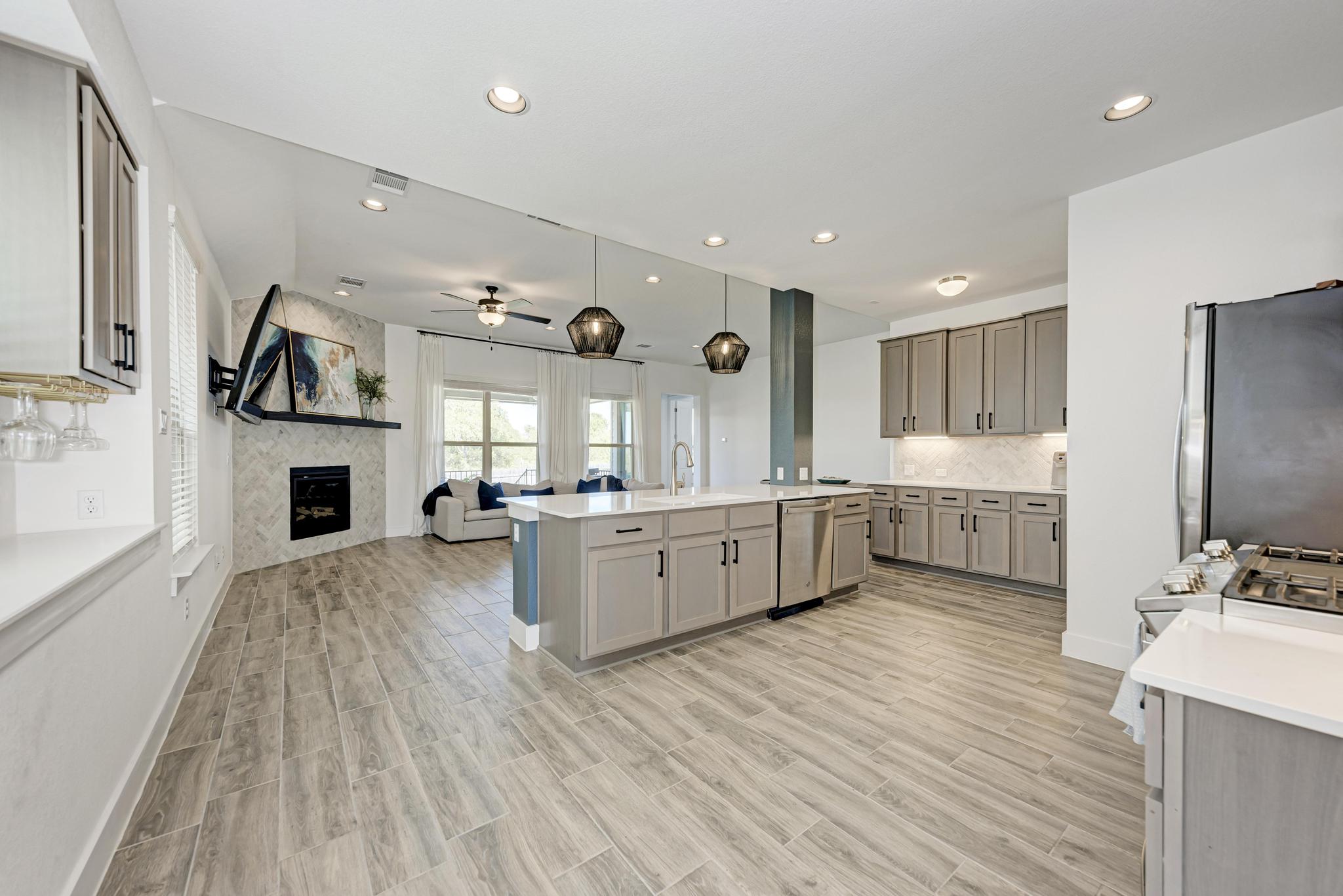 521 Elm Green ST, Hutto, TX, 78634 | 7045596 | Realty Texas LLC