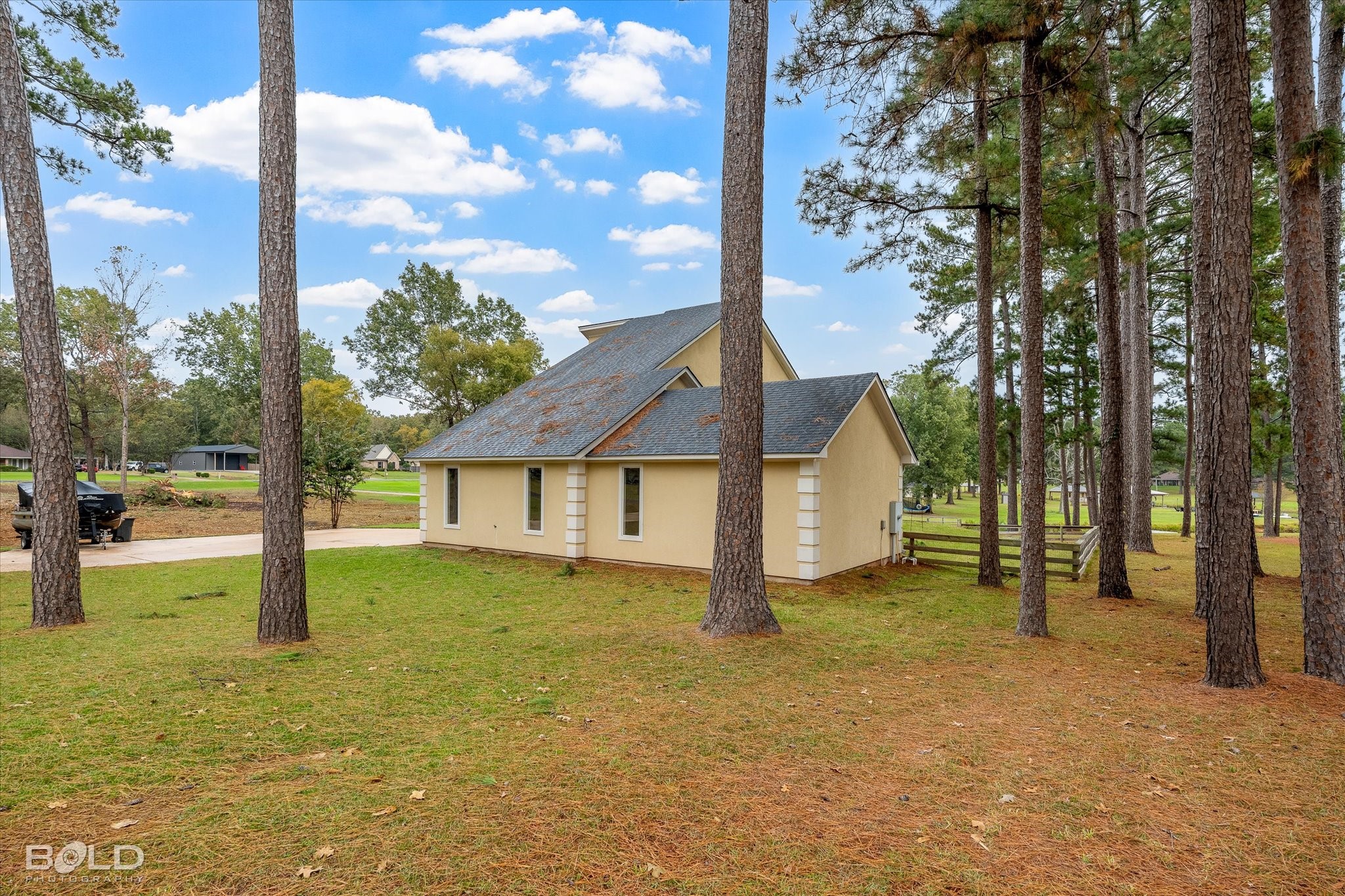1663 Spencer Circle, Benton, LA, 71006 | 21154775 | Realty Texas LLC