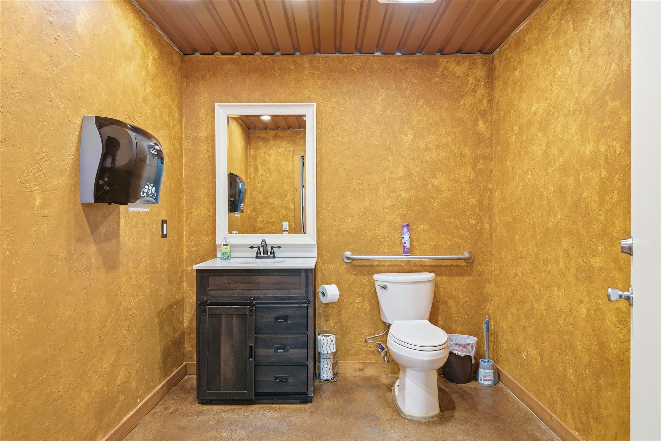 300 Quail, Van, TX, 75790 | 21167745 | Realty Texas LLC