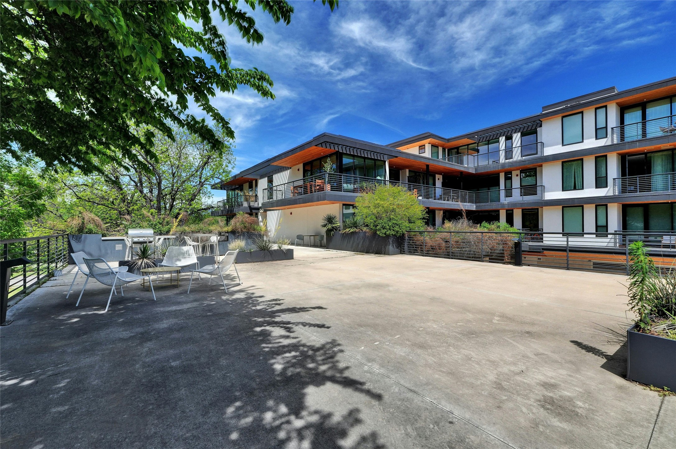 1600 S 1st ST 403, Austin, TX, 78704 | 9991593 | Realty Texas LLC