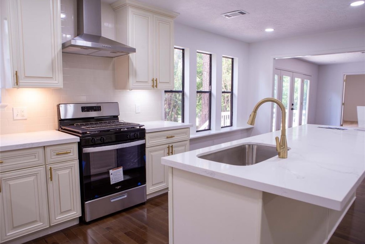 1710 Hill Top Lane, Kingwood, TX, 77339 | 88286004 | Realty Texas LLC