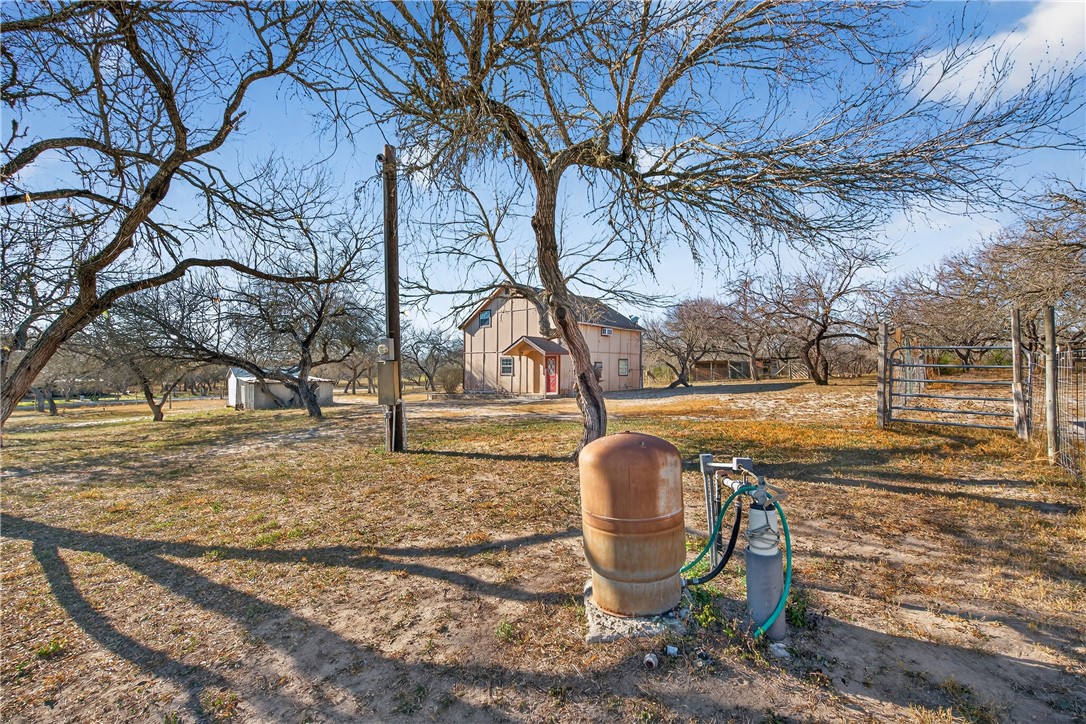 5752 Mockingbird Ln, Mathis, TX, 78368 | 471827 | Realty Texas LLC